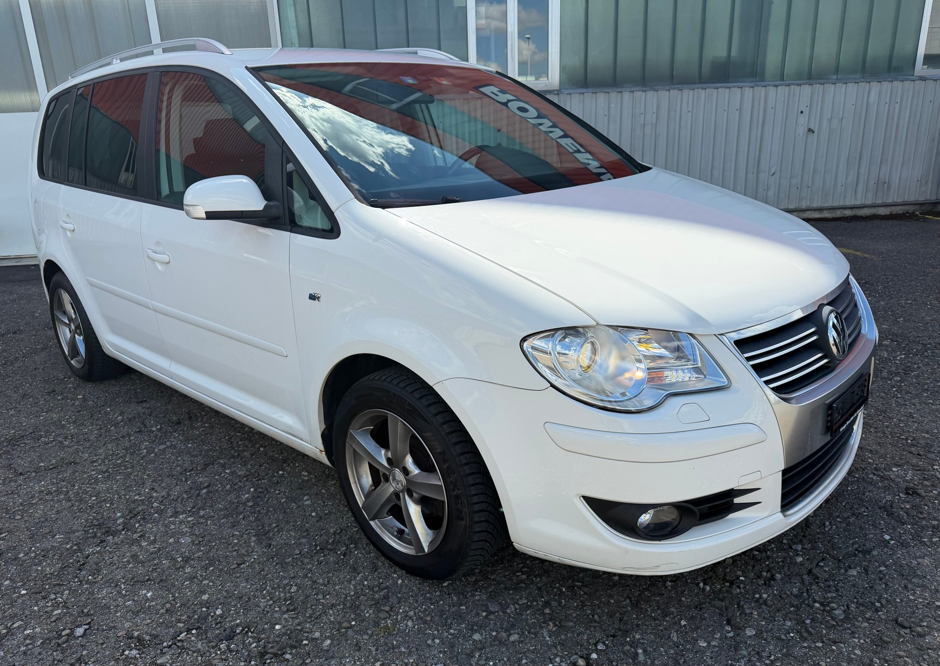 VW Touran 1.4 TSI Trendline-image-0