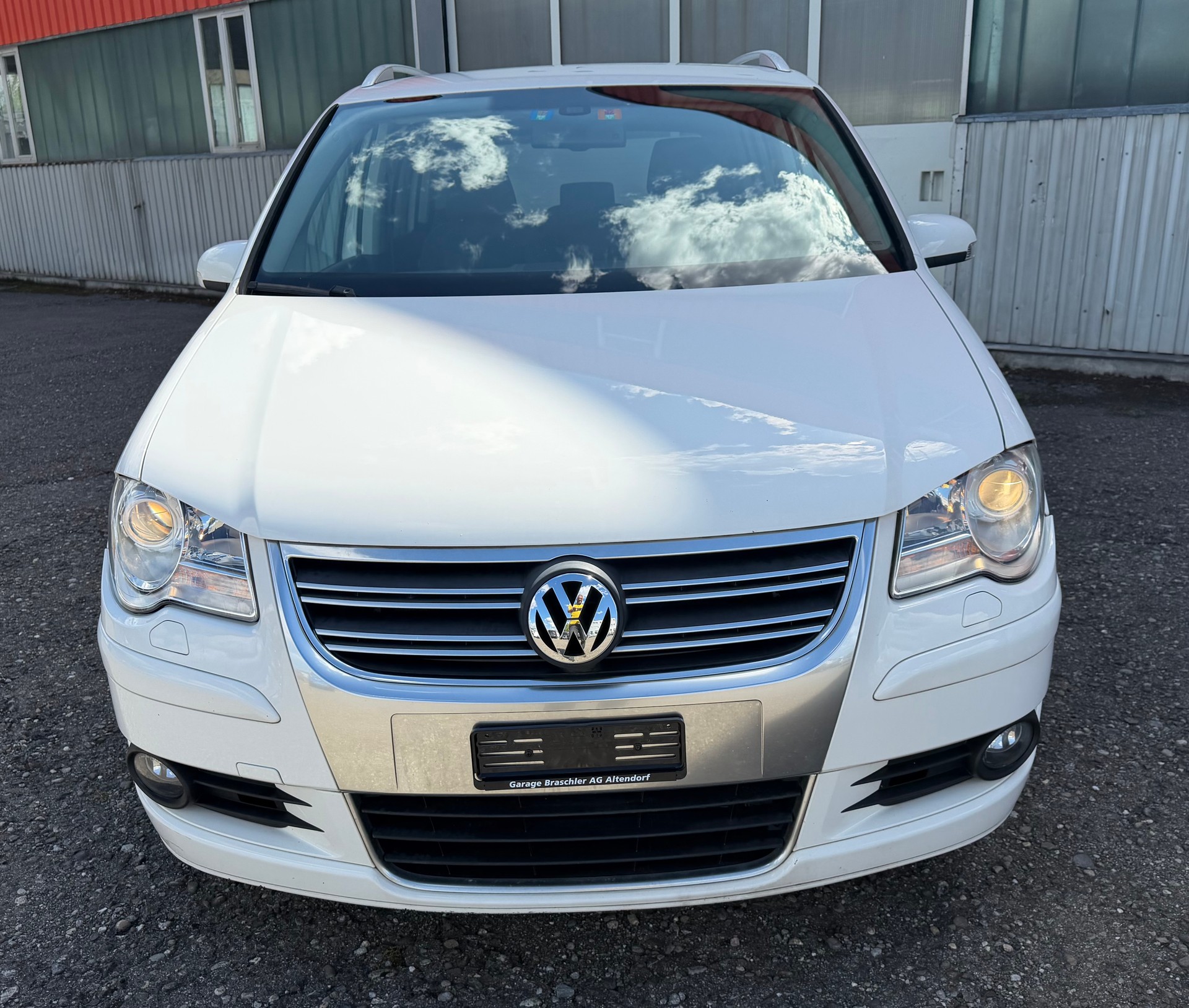 VW Touran 1.4 TSI Trendline-image-1