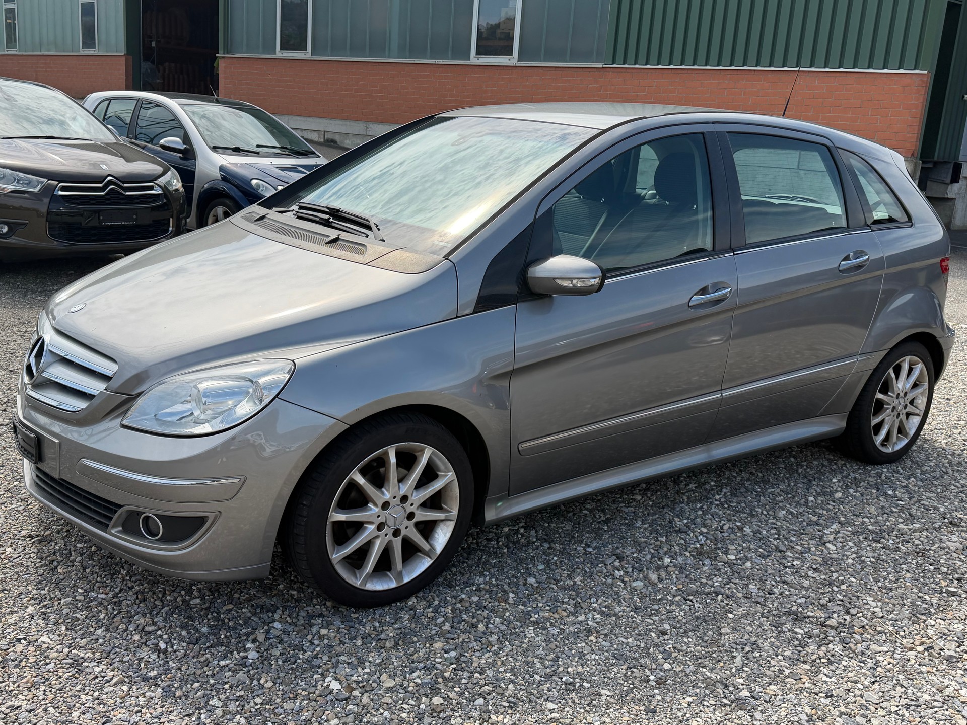 MERCEDES-BENZ B 170-image-2