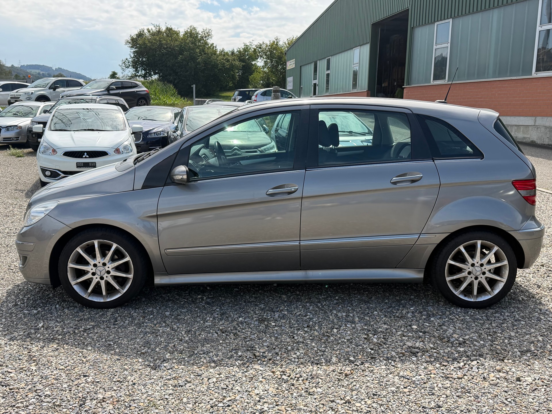 MERCEDES-BENZ B 170-image-9