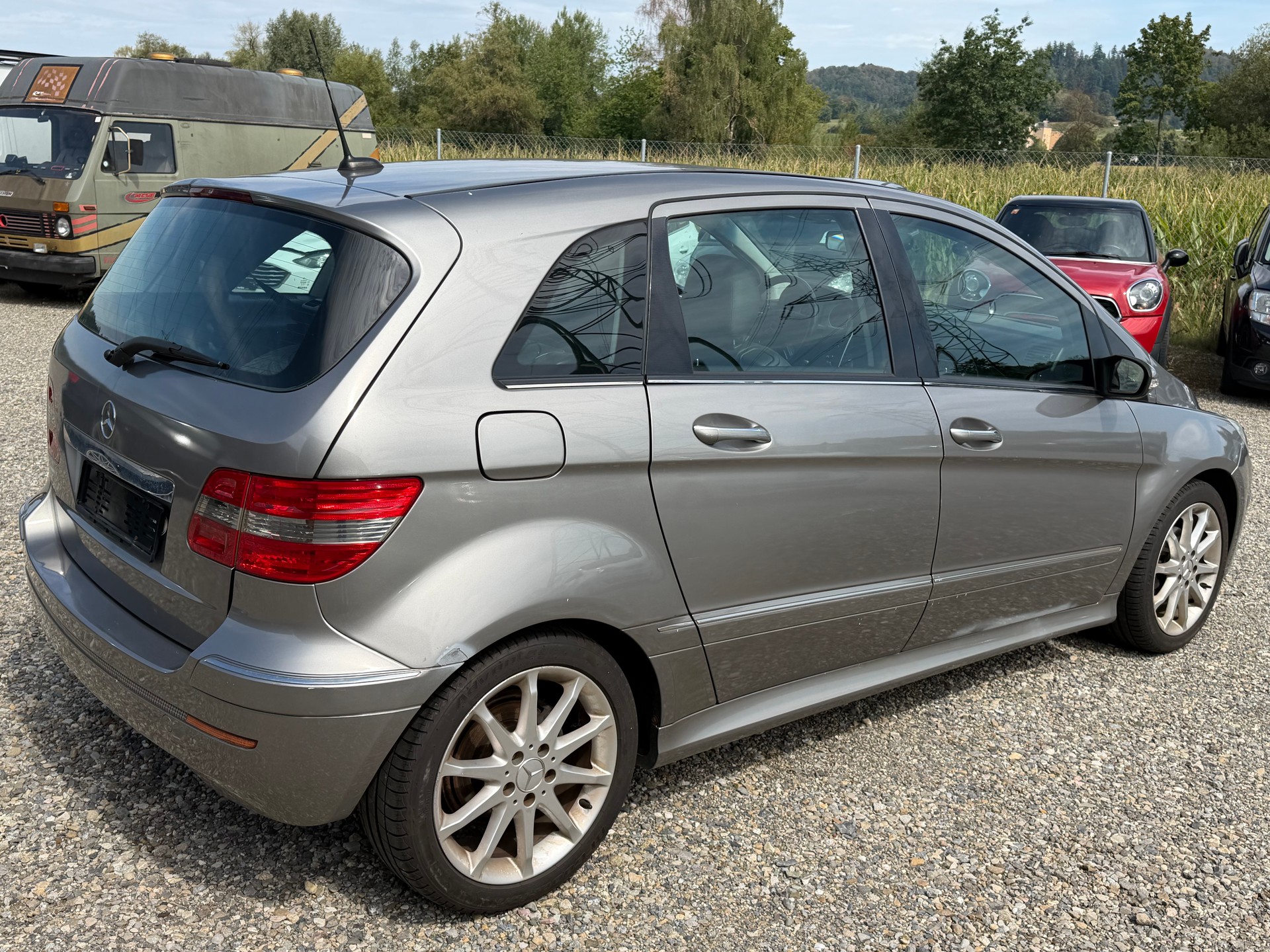 MERCEDES-BENZ B 170-image-12