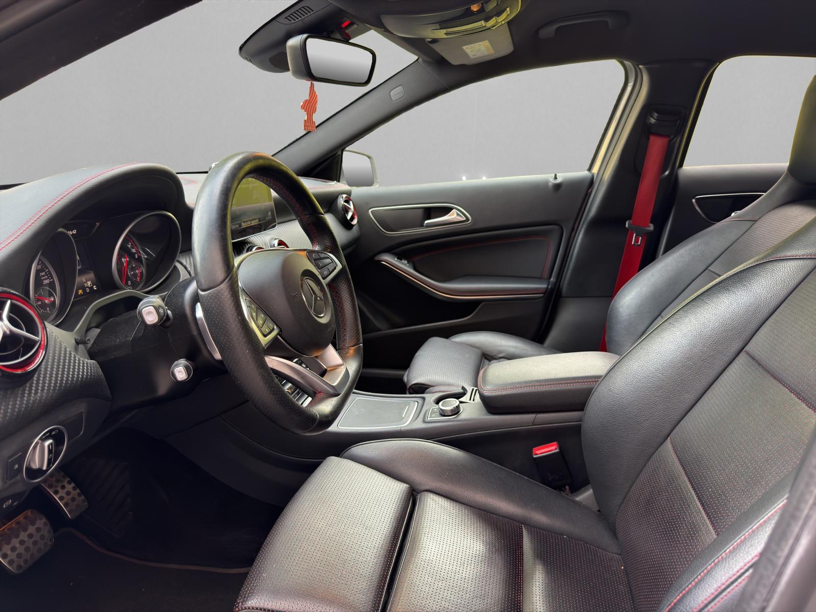 MERCEDES-BENZ A 250 Sport 7G-DCT-image-5