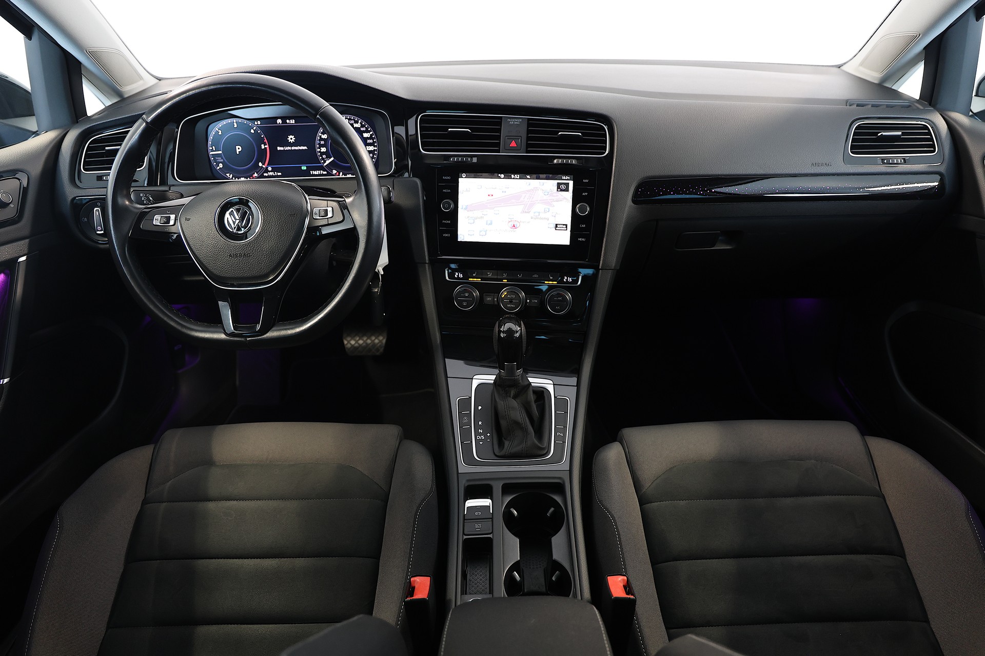 VW Golf VII 2.0 TDI R-Line-image-9