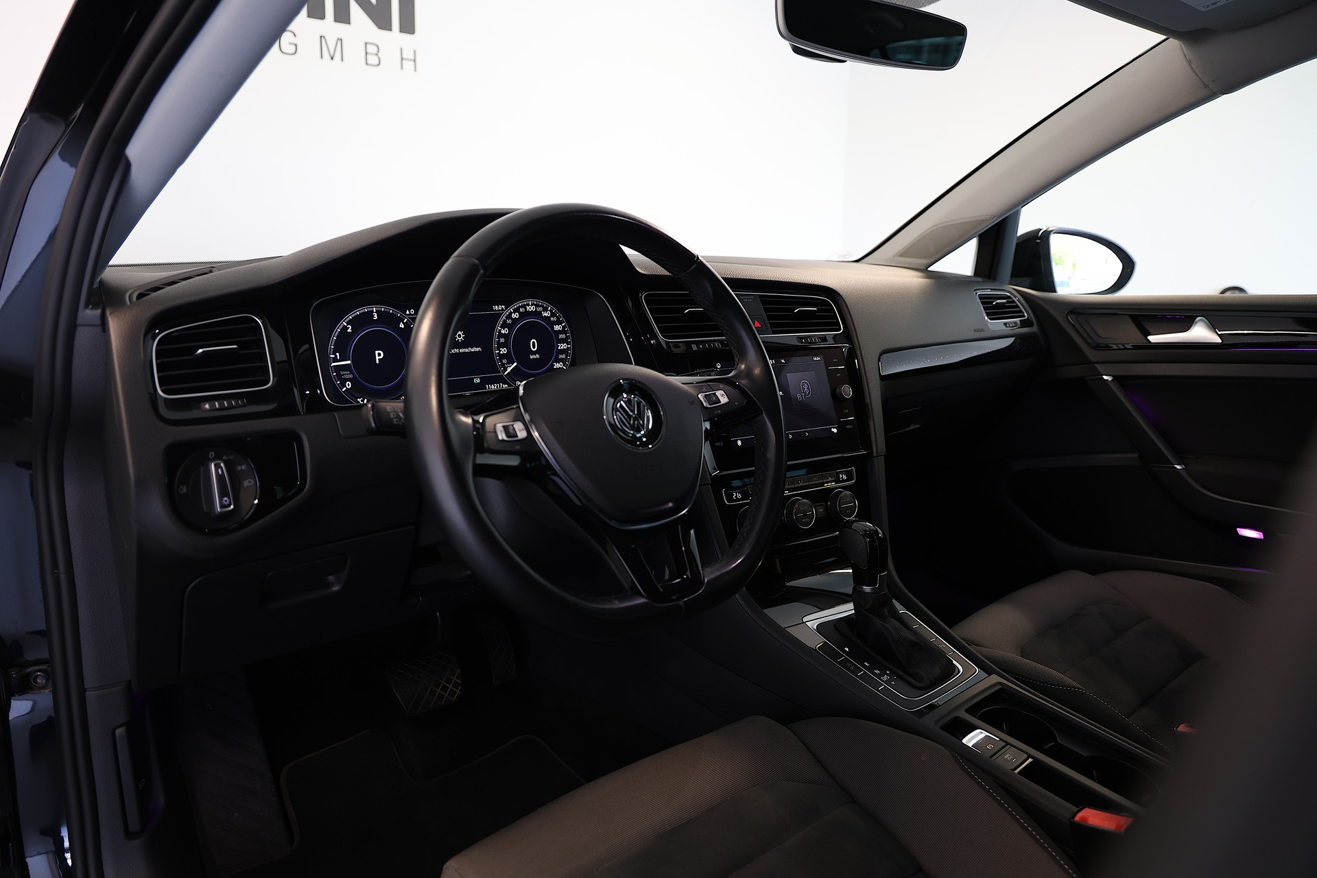 VW Golf VII 2.0 TDI R-Line-image-7