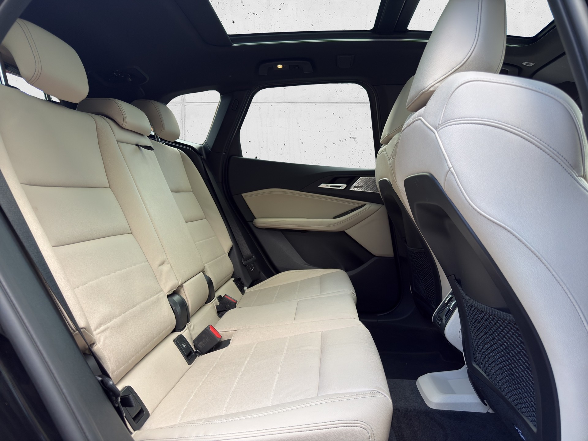 BMW 218d Active Tourer M Sport DKG-image-10