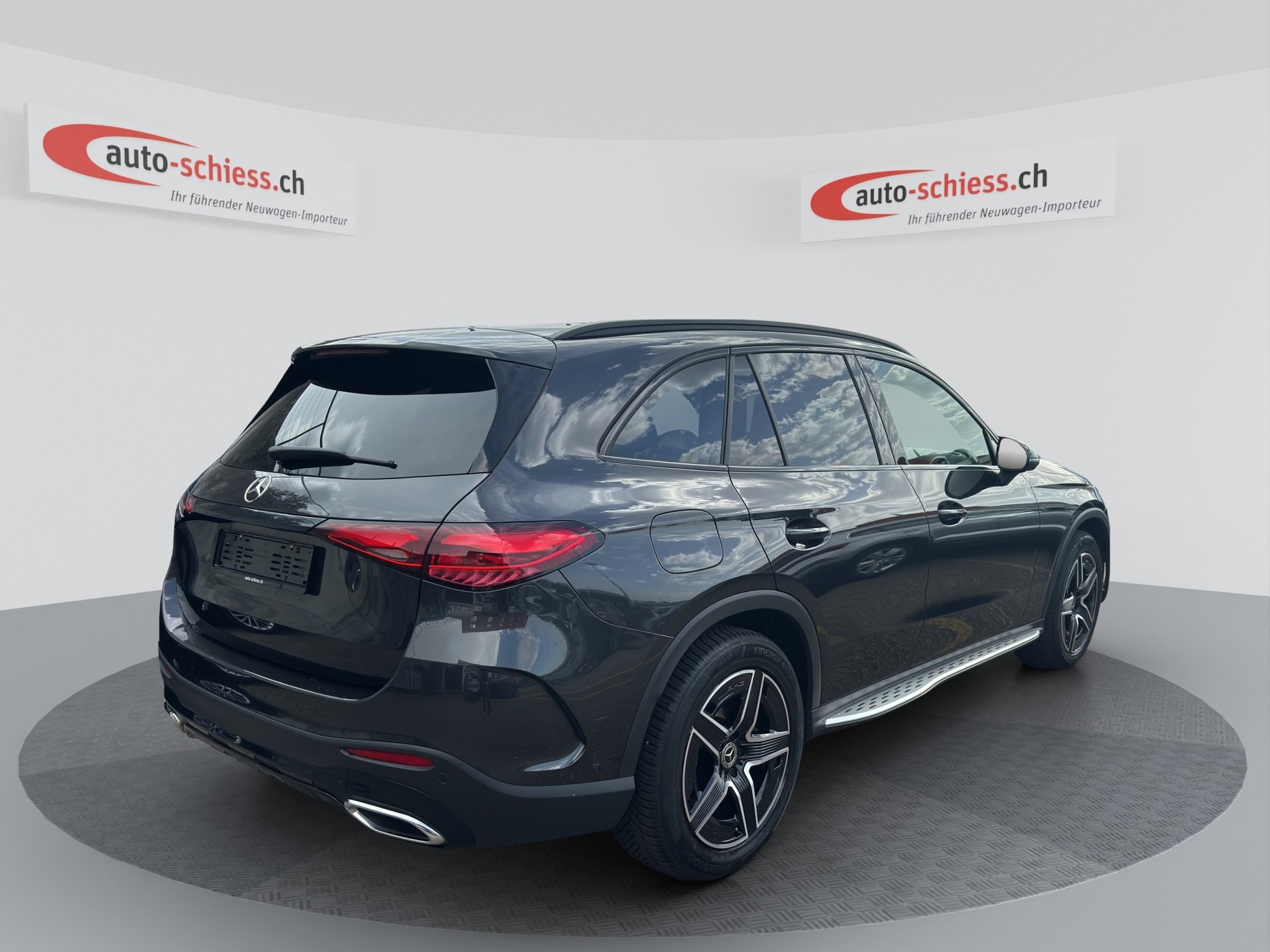 MERCEDES-BENZ GLC 220 d 4Matic 9G-Tronic AMG Line Night-image-5
