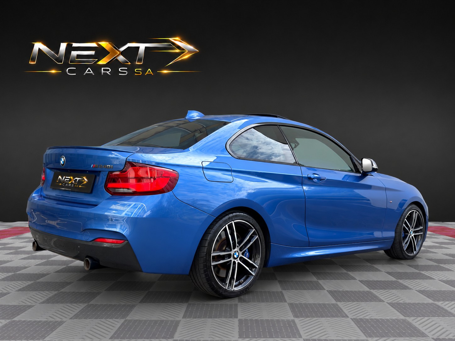 BMW M240i xDrive Steptronic-image-3