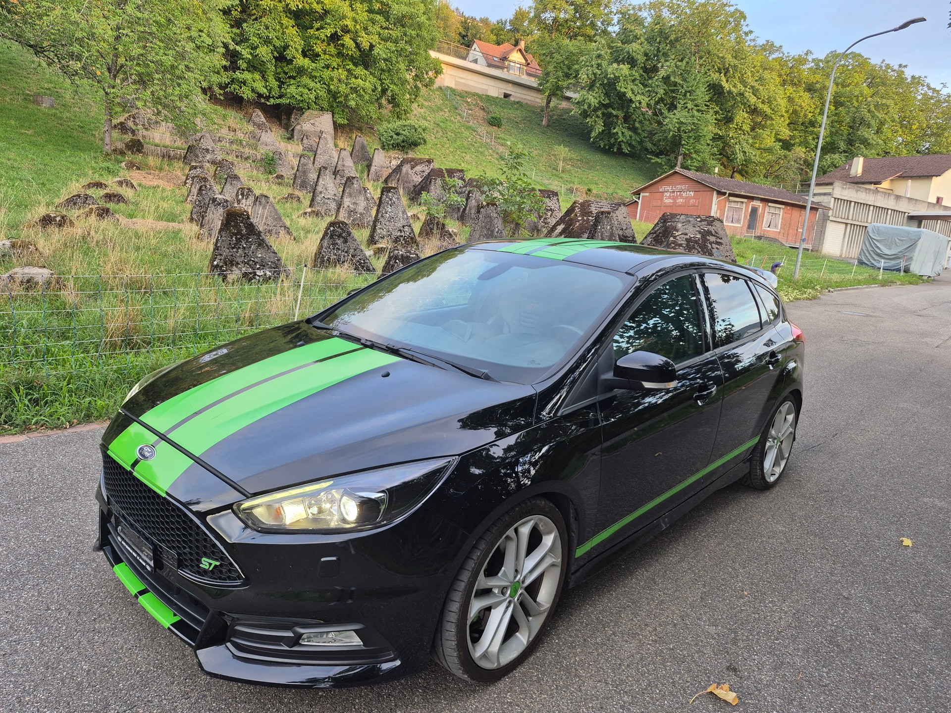FORD Focus 2.0 SCTi ST2-image-0