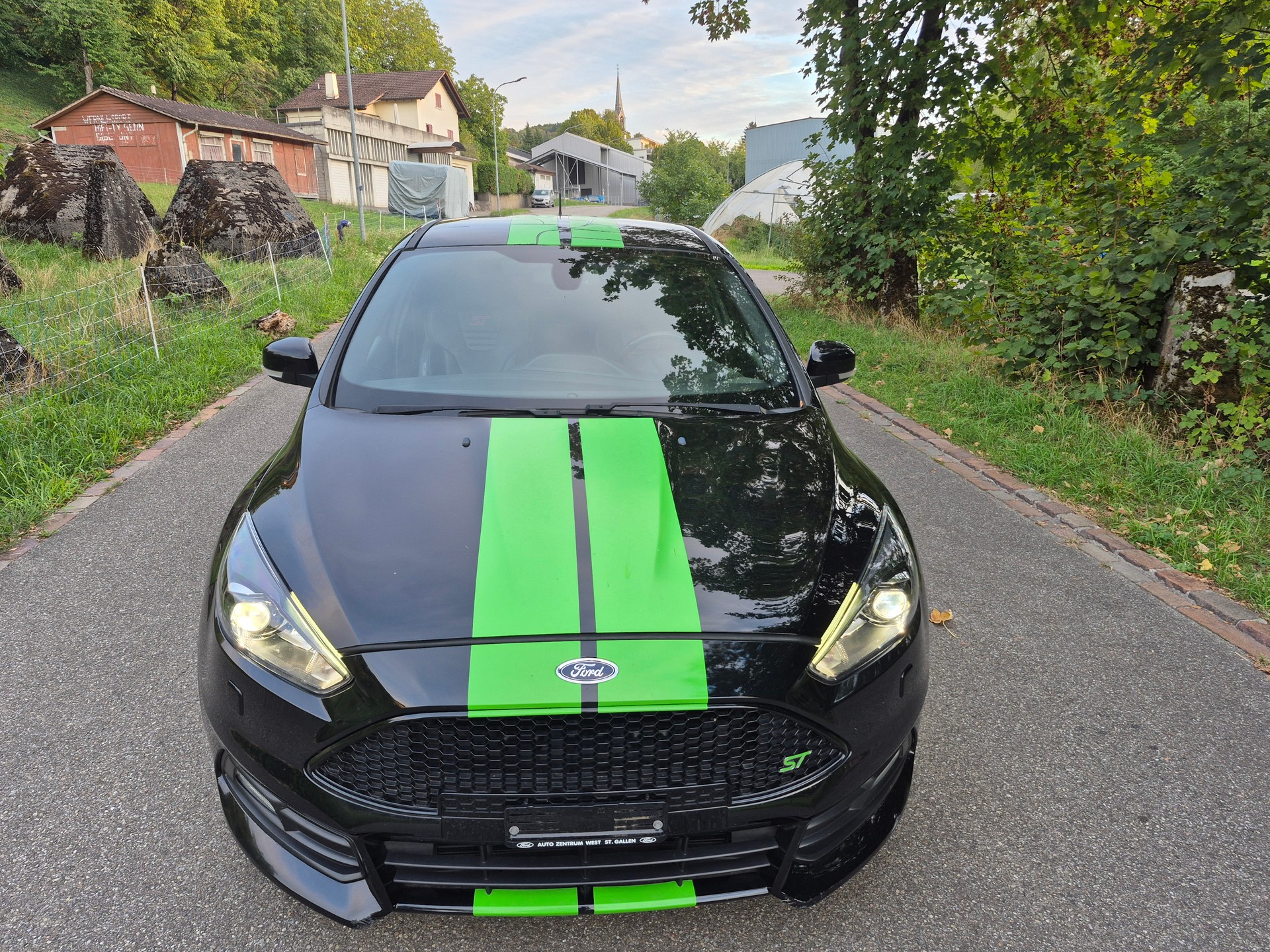 FORD Focus 2.0 SCTi ST2-image-1