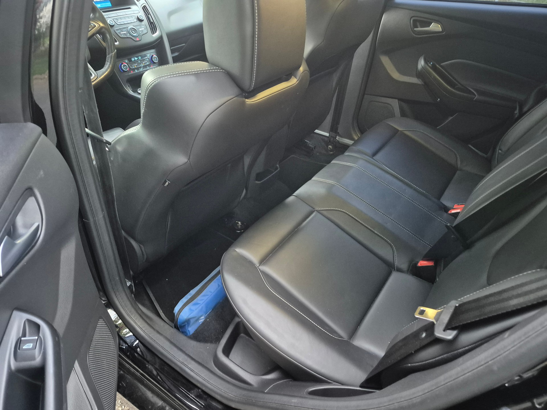 FORD Focus 2.0 SCTi ST2-image-6