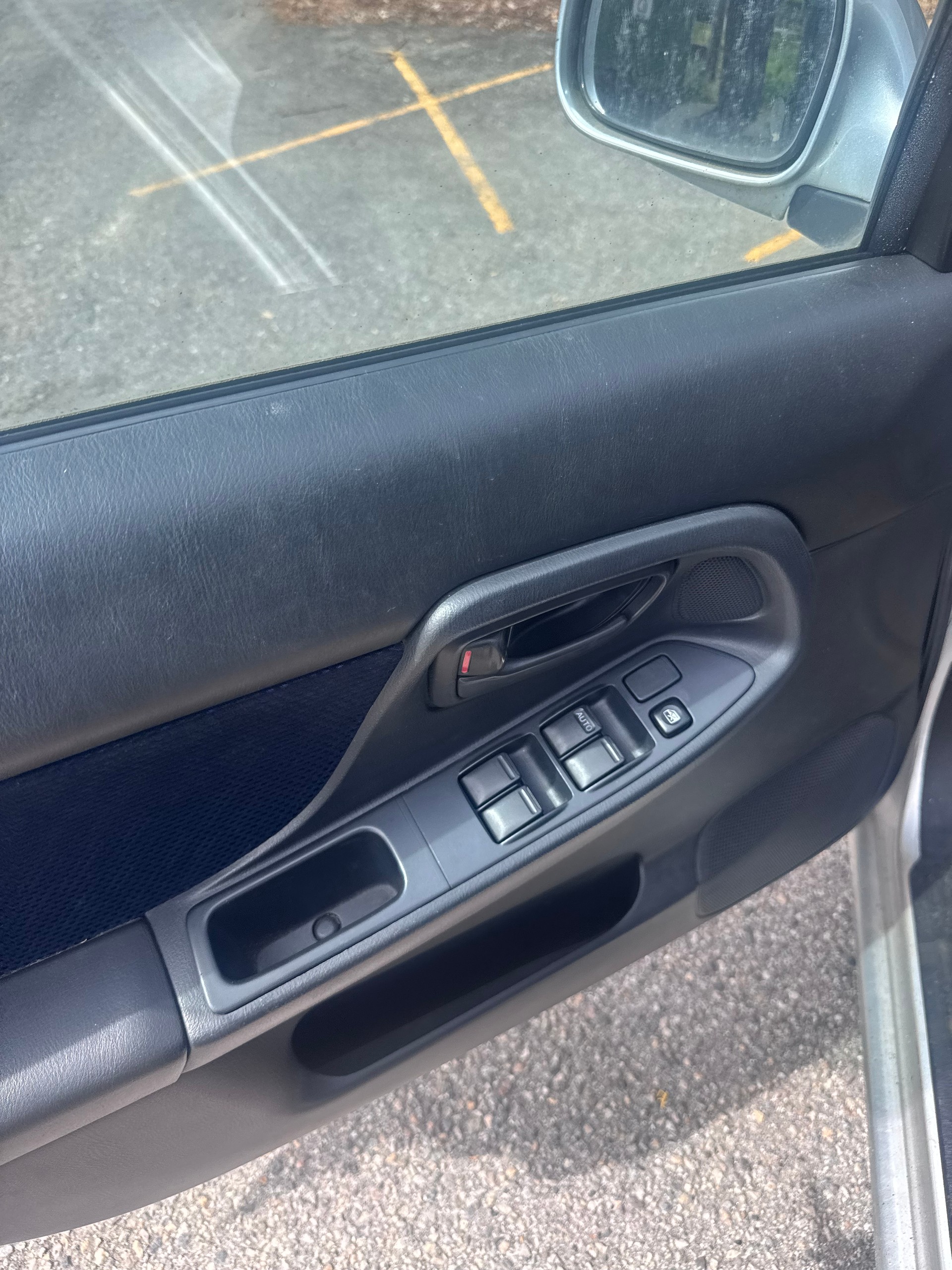 SUBARU Impreza 2.0-image-8