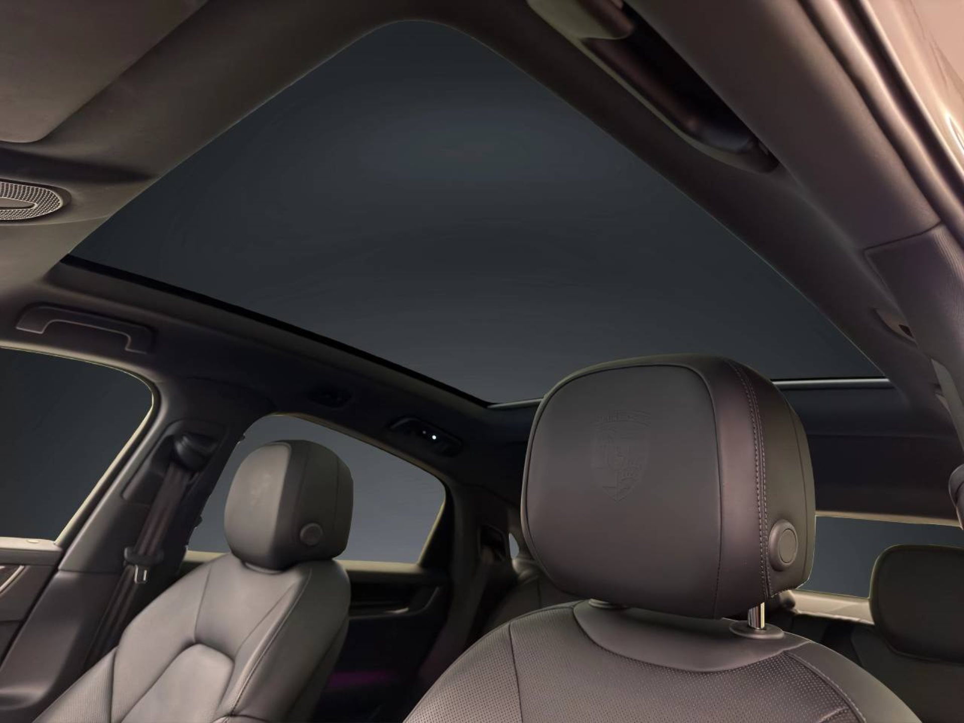 PORSCHE Cayenne E-Hybrid Coupé-image-13