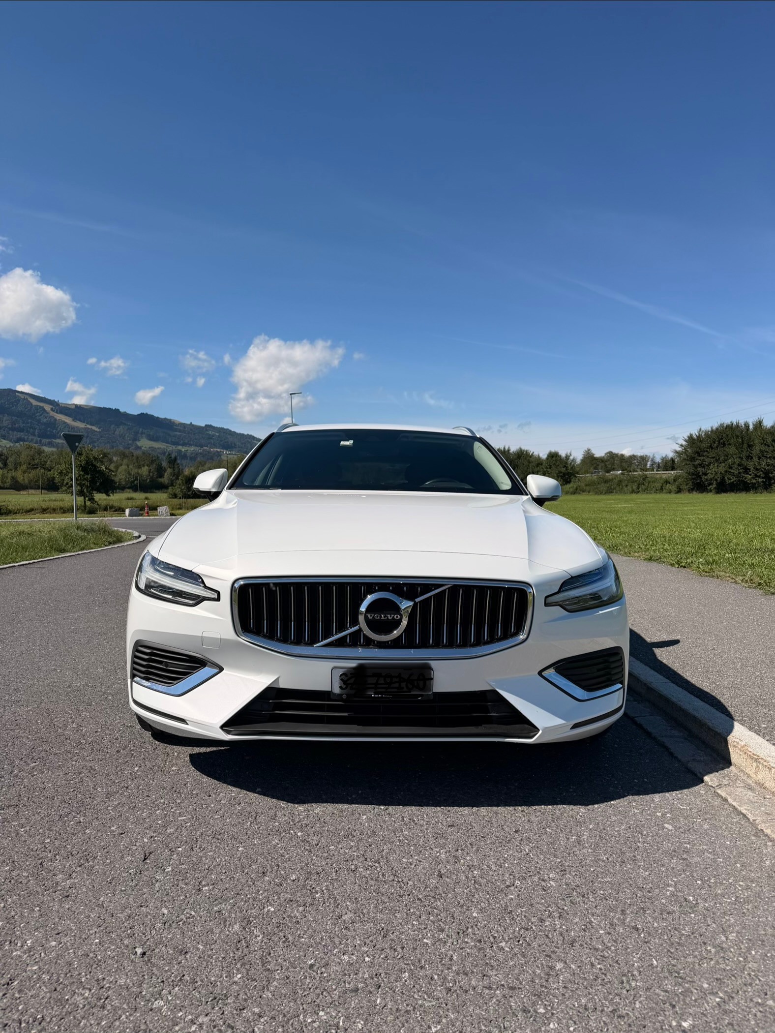 VOLVO 2.0 T6 TE Inscription eAWD-image-0