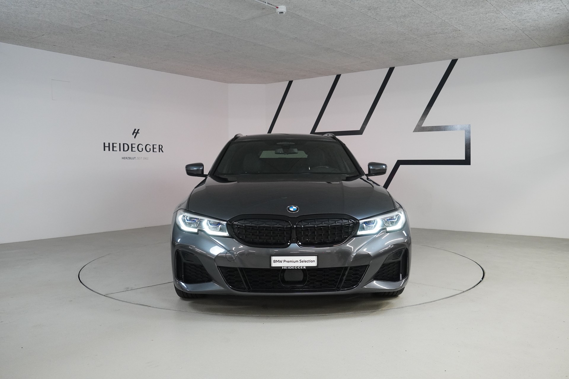 BMW M340d xDrive 48V Touring Steptronic Sport-image-1