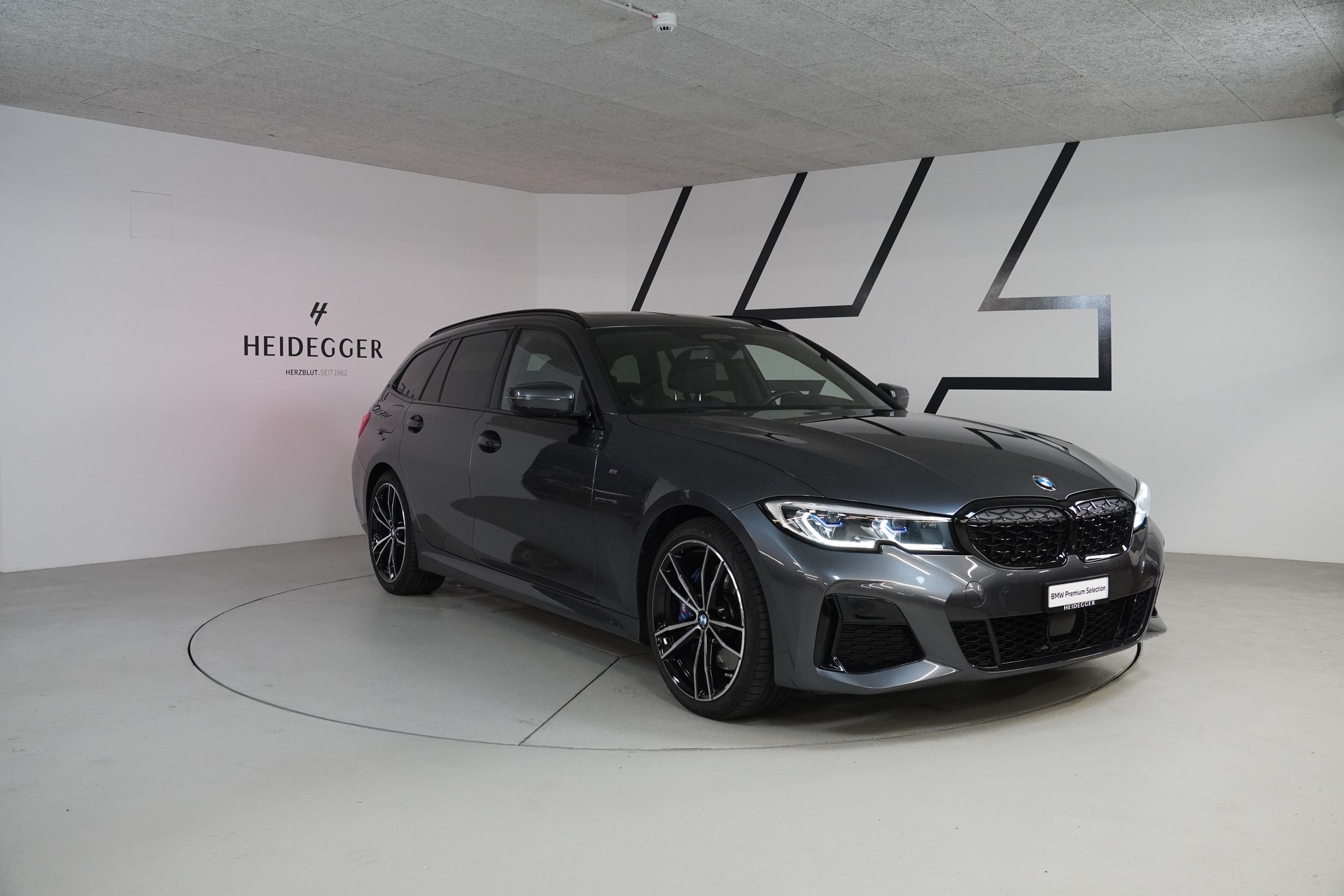 BMW M340d xDrive 48V Touring Steptronic Sport-image-2