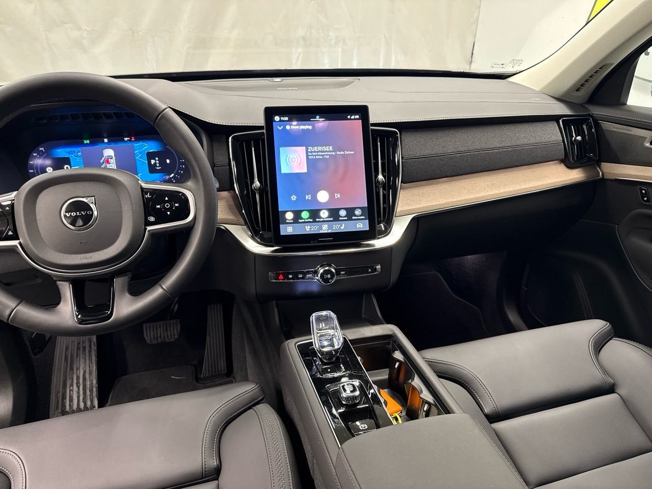 VOLVO XC90 B5 Benzin Mild Hybrid AWD Plus Bright Geartronic-image-6