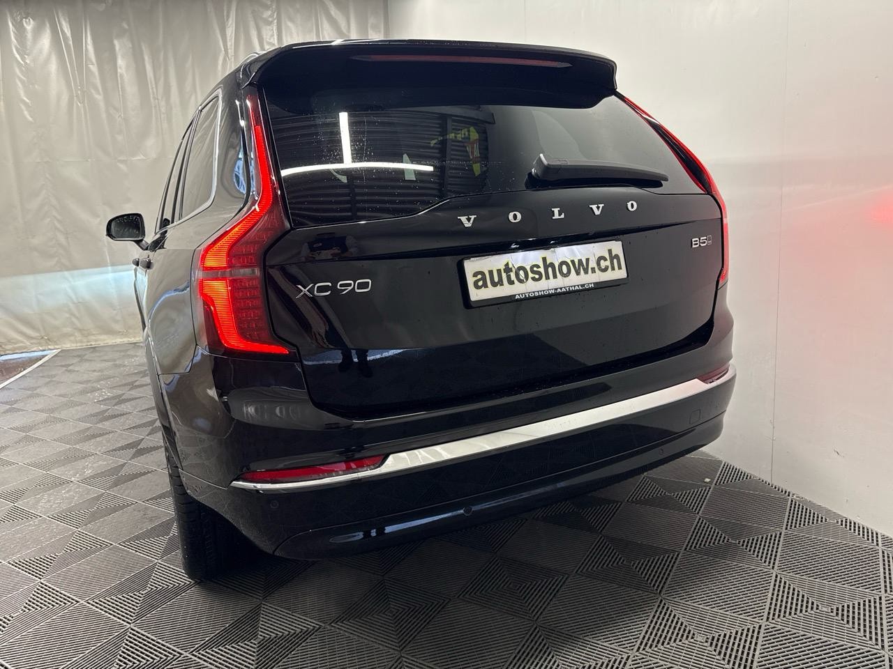 VOLVO XC90 B5 Benzin Mild Hybrid AWD Plus Bright Geartronic-image-14