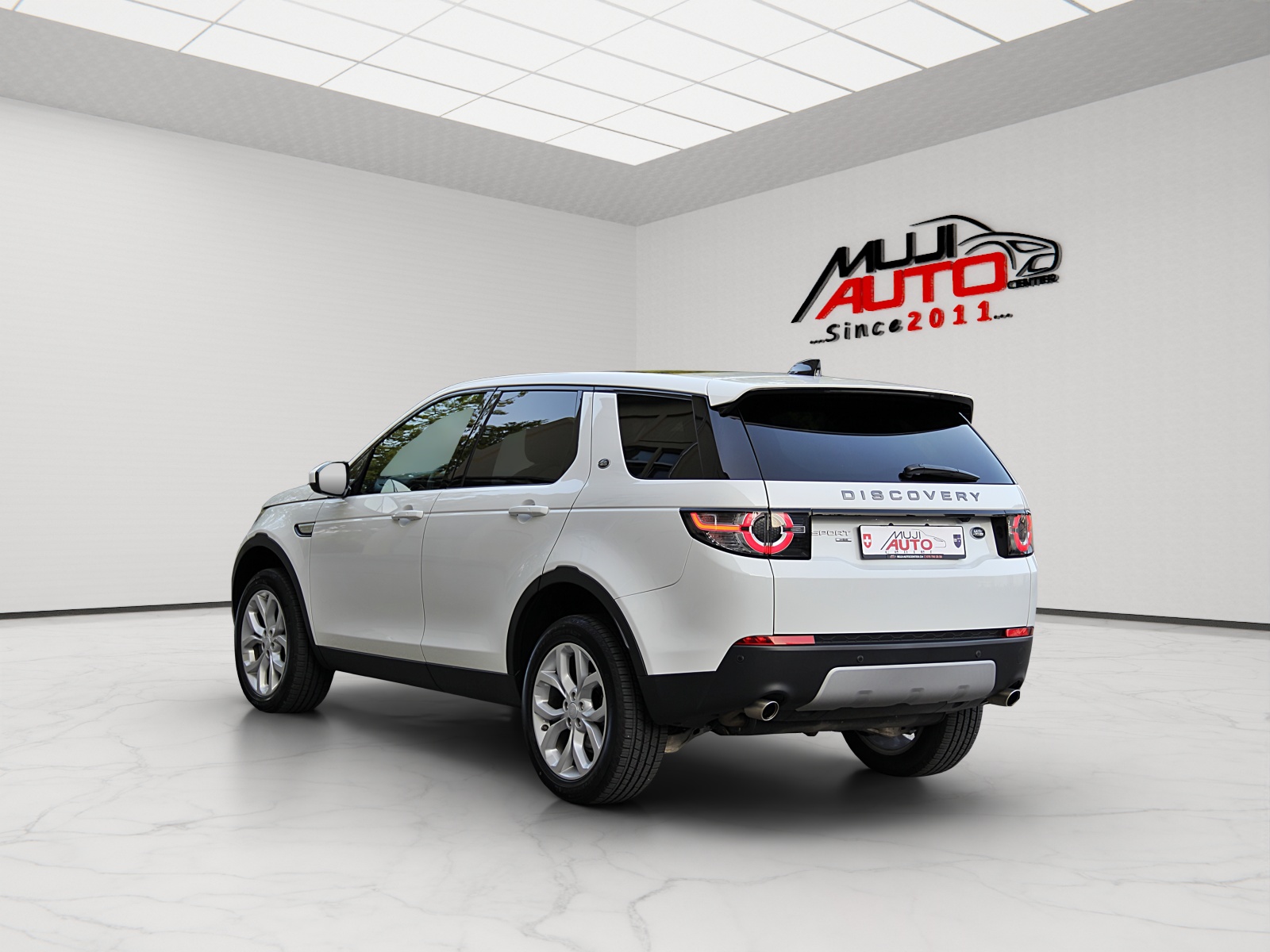 LAND ROVER Discovery Sport 2.0 TD4 SE AT9-image-2