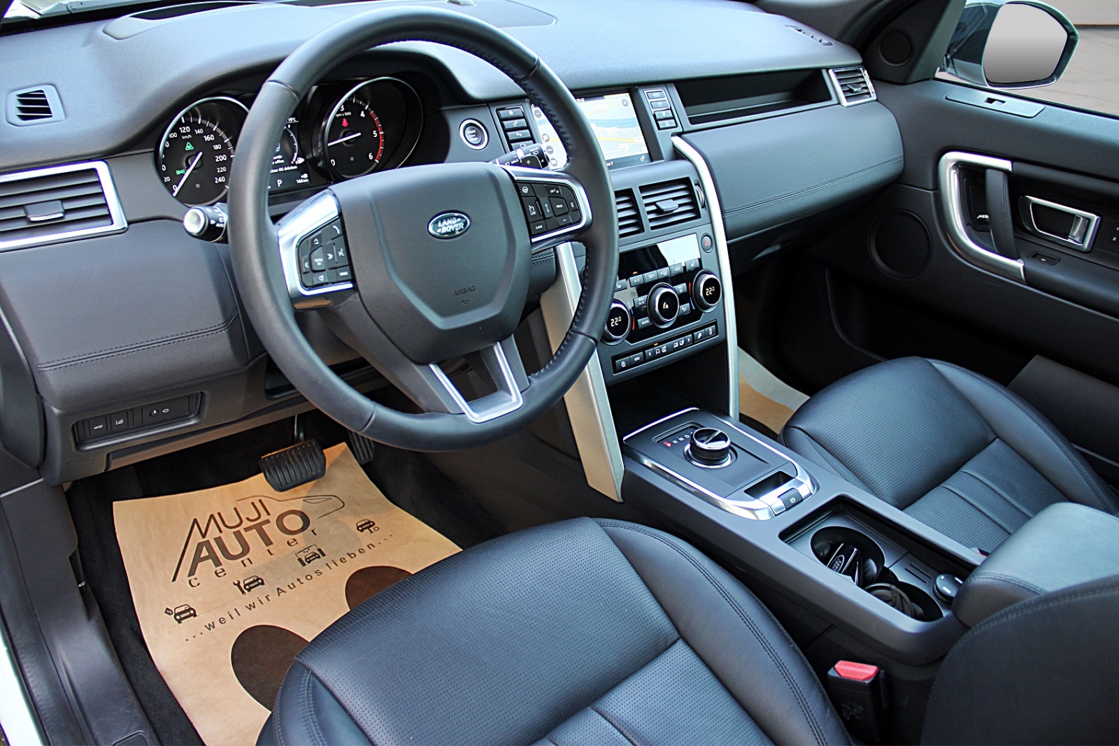 LAND ROVER Discovery Sport 2.0 TD4 SE AT9-image-8