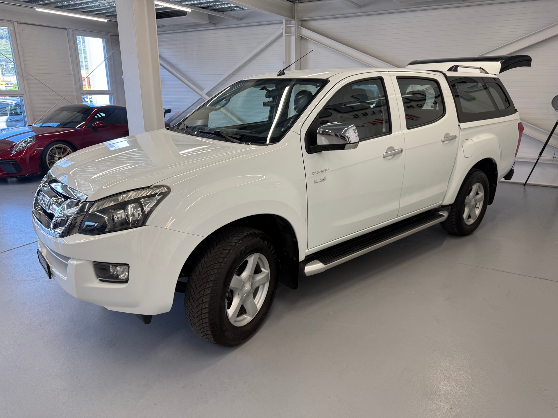 ISUZU D-MAX 2.5 Crew Cab Solar 4x4 A-image-7