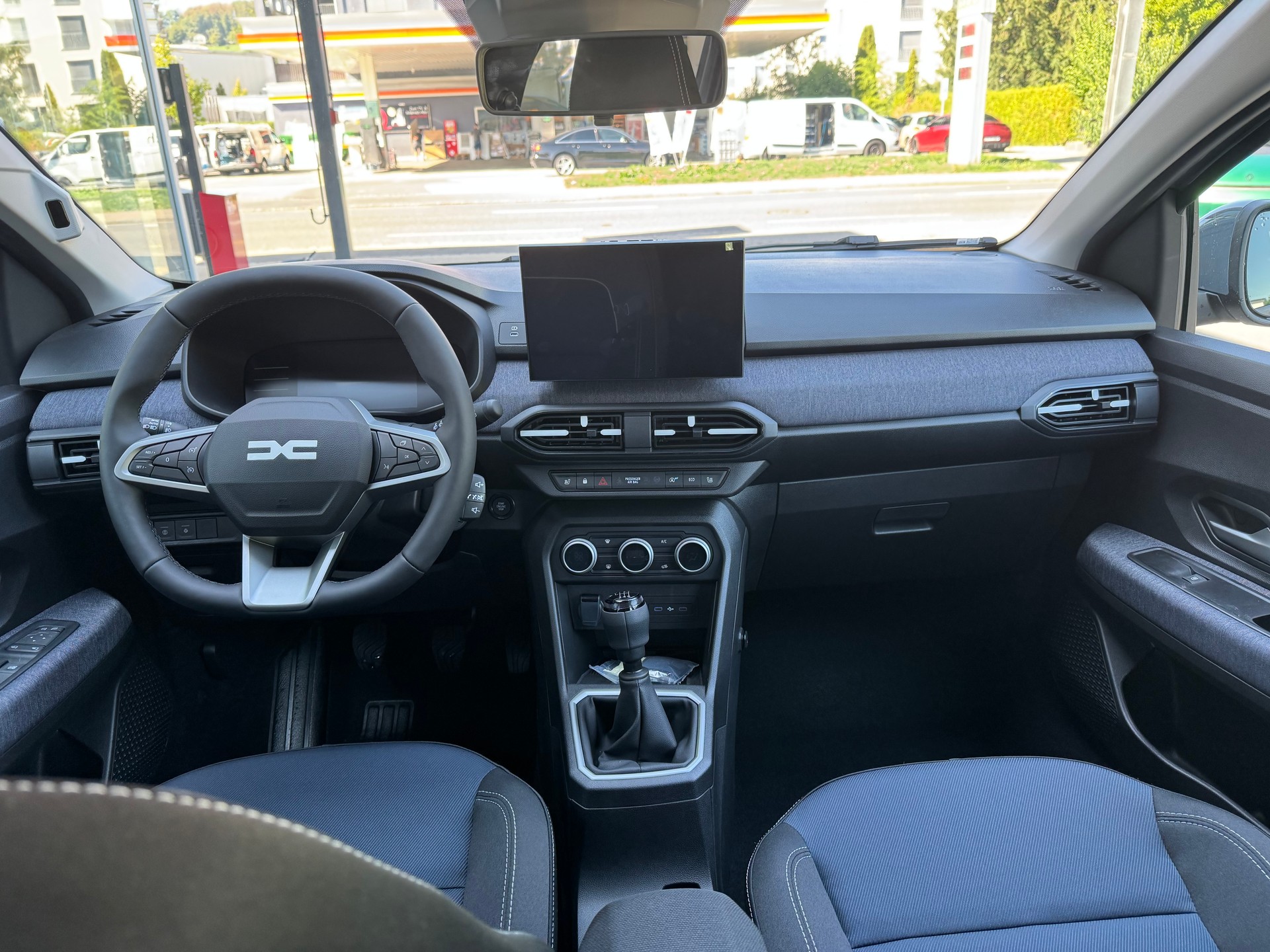 DACIA Sandero TCe 100 Journey-image-10