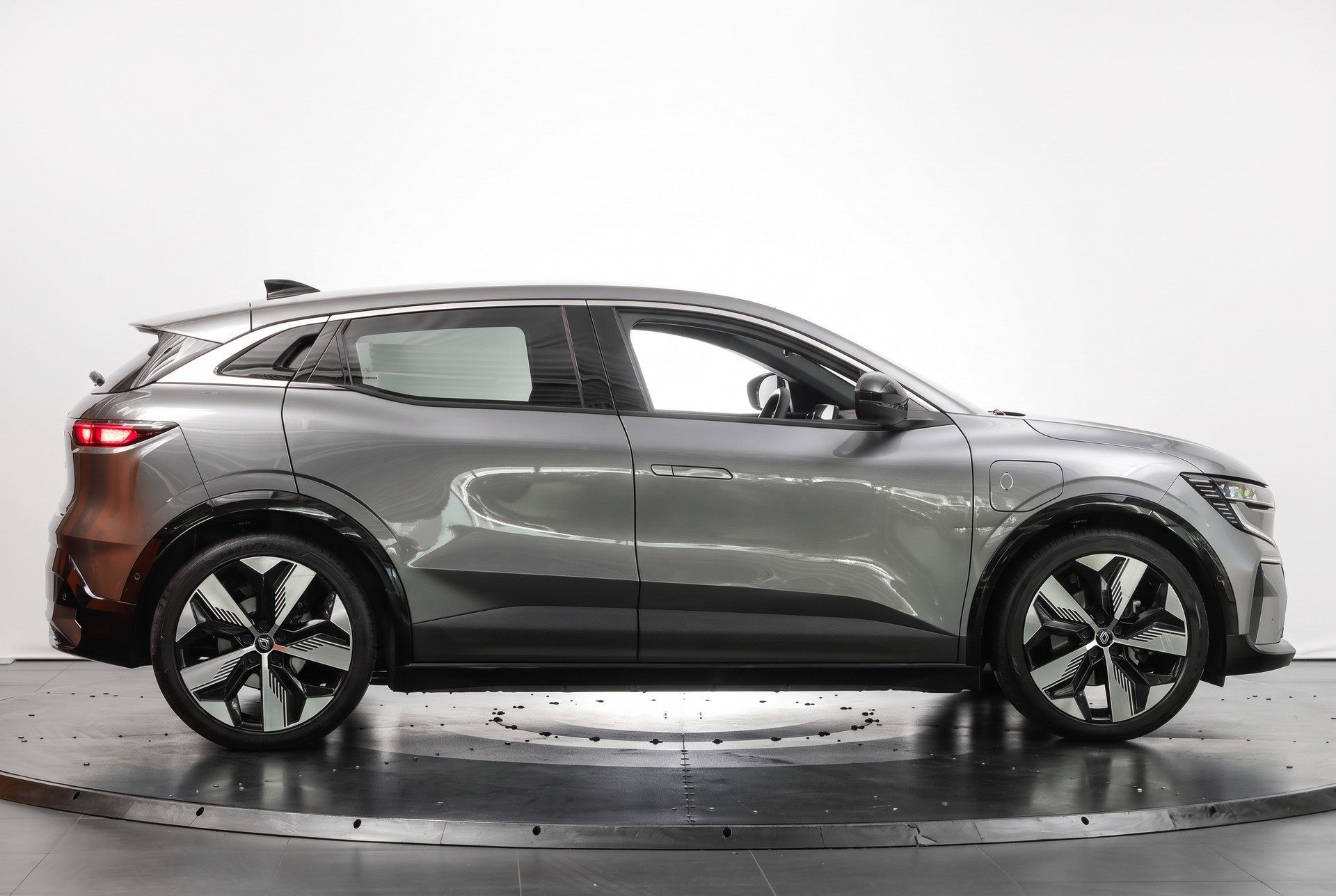 RENAULT Mégane E-TECH EV60 Techno Schiste Grey-image-5