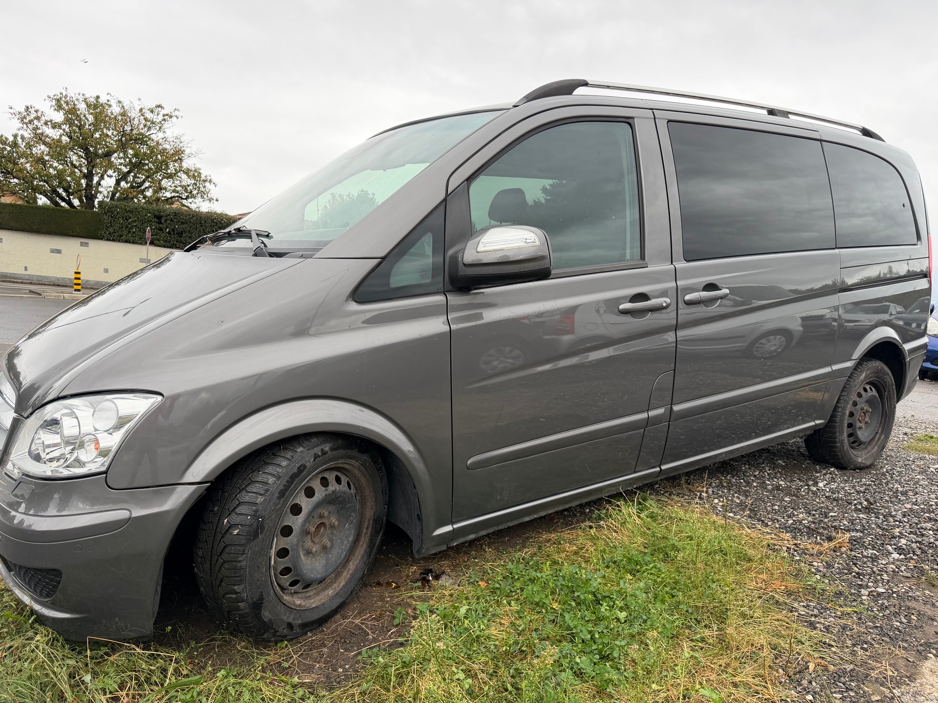 MERCEDES-BENZ Vito 120 CDI Automat-image-1