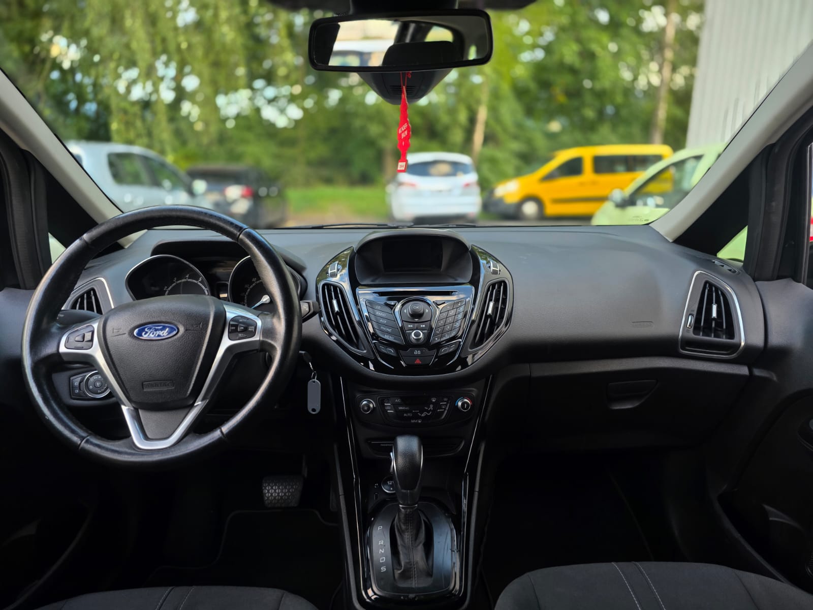 FORD B-Max 1.6 Ti-VCT Titanium PowerShift-image-3