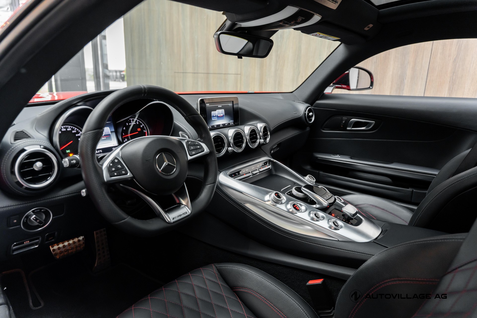 MERCEDES-BENZ AMG GT Speedshift DCT-showroom-element-3