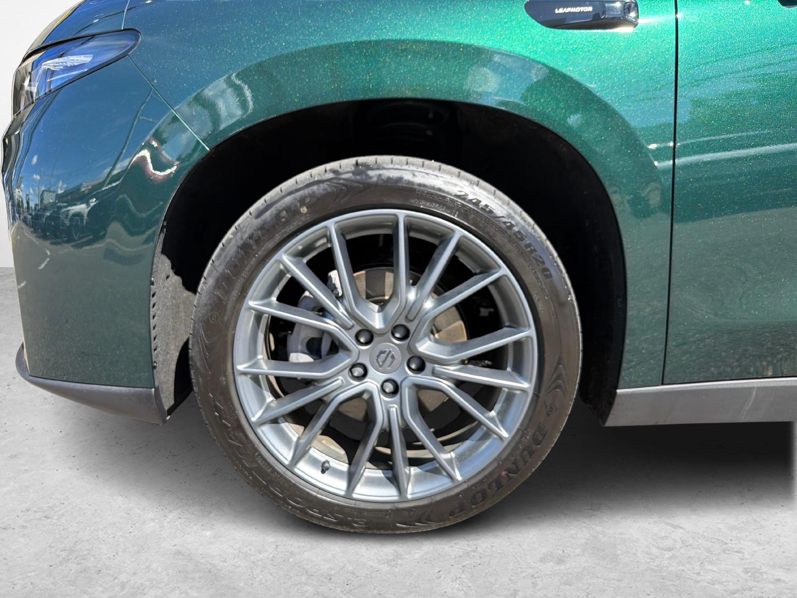 LEAPMOTOR C10 1.5 REEV Design-image-12