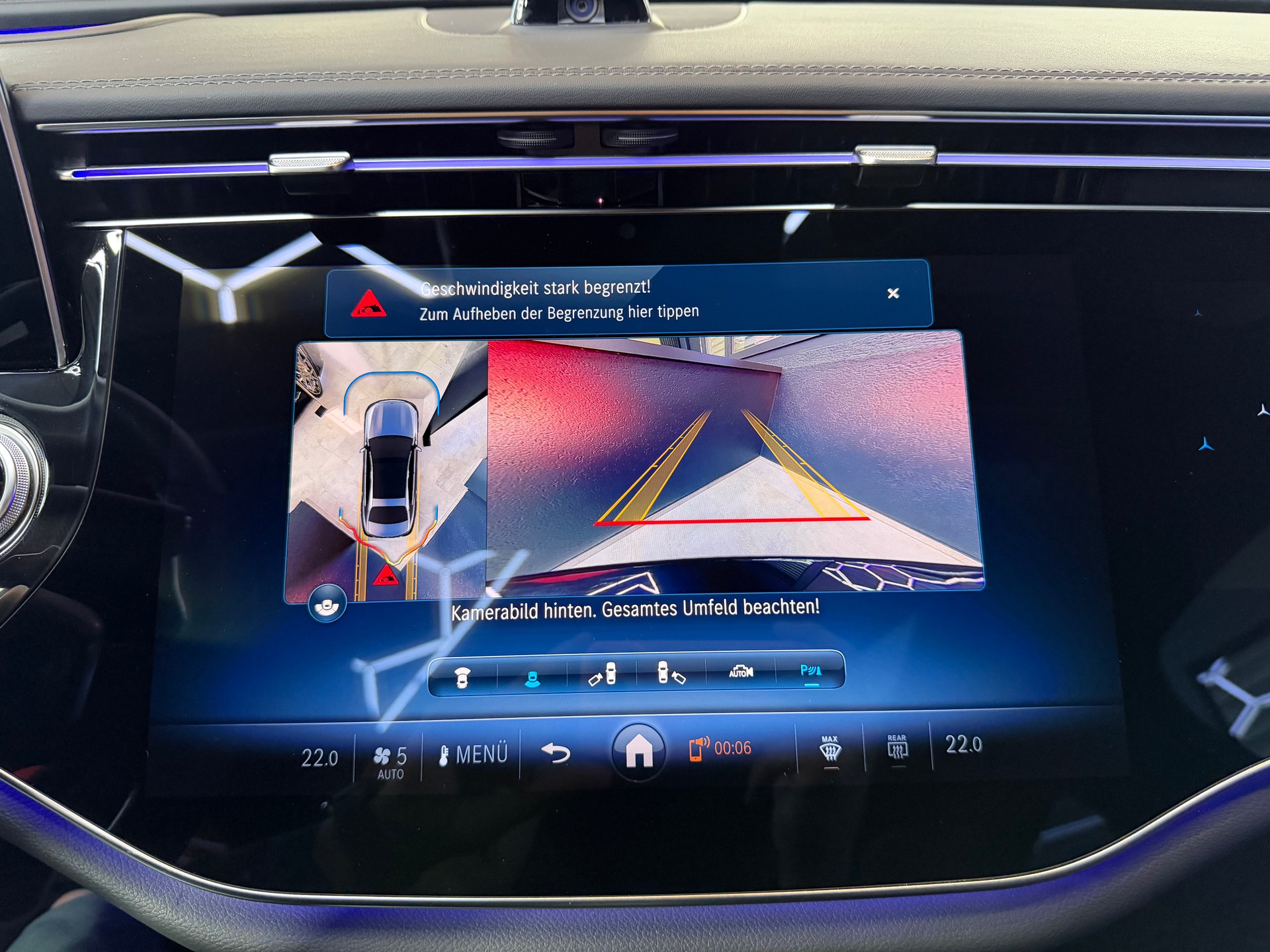 MERCEDES-BENZ E 300 e 4Matic EQ Hybrid 9G-Tronic-image-20