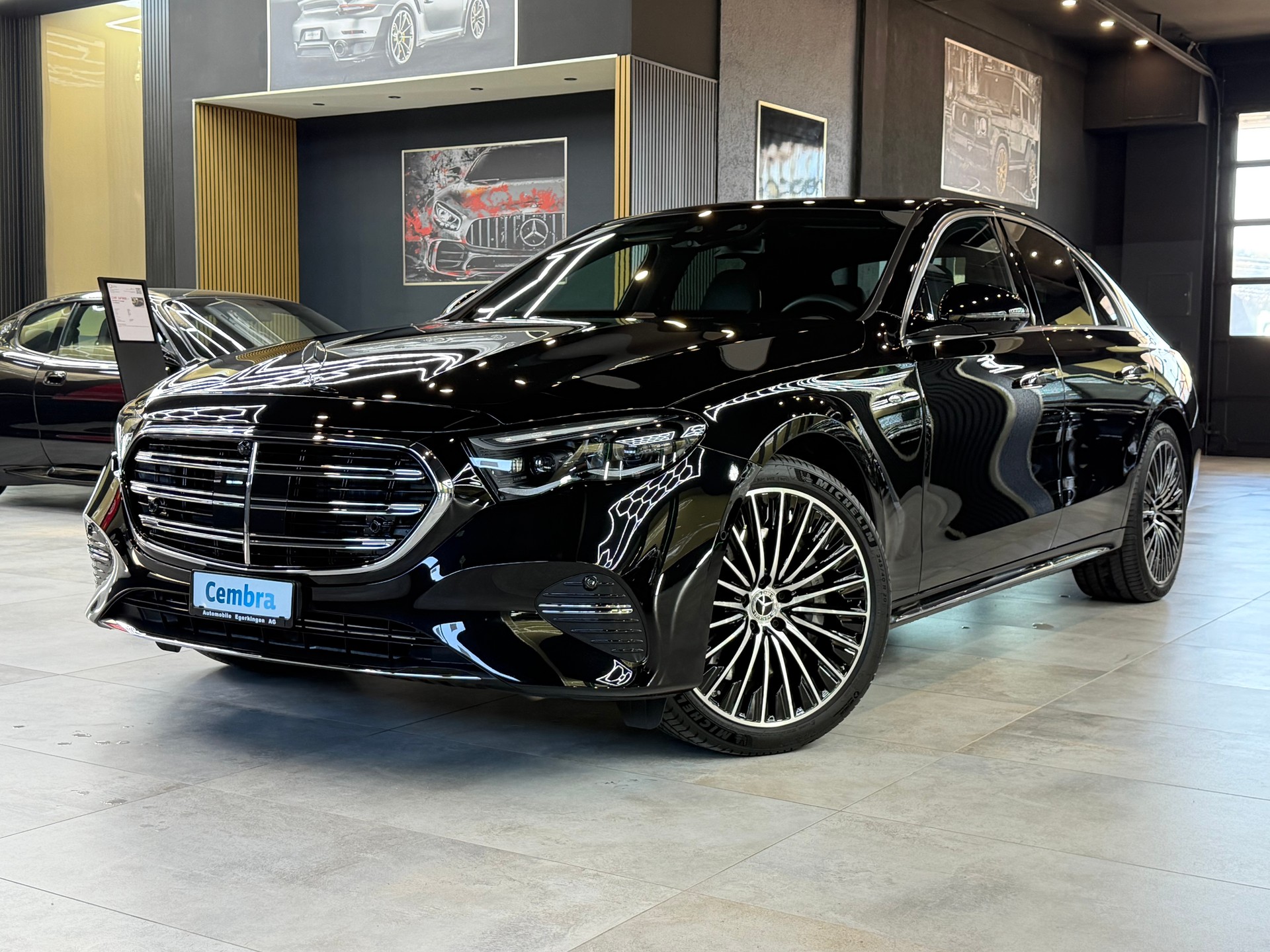 MERCEDES-BENZ E 300 e 4Matic EQ Hybrid 9G-Tronic-image-0