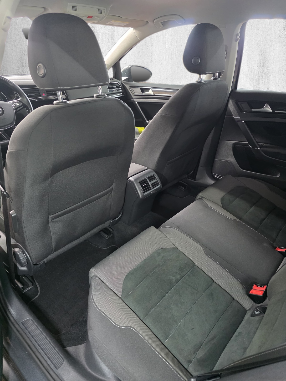 VW Golf 1.5 TSI EVO Highline-image-9