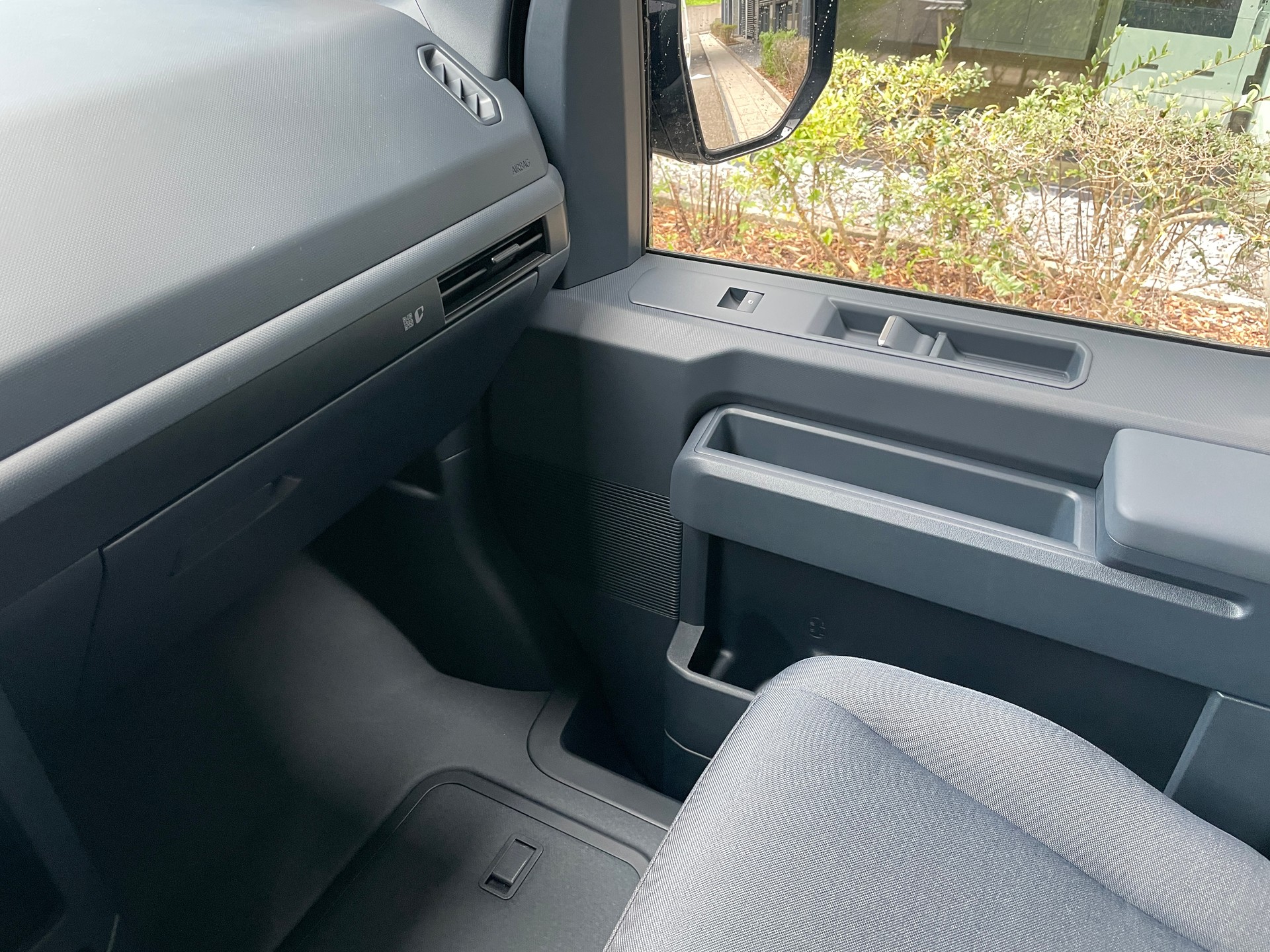 KIA PV5 Cargo 71.2 kWh Plus L2H1 inkl. Wärmepumpe und zwei Schiebetüren-image-19
