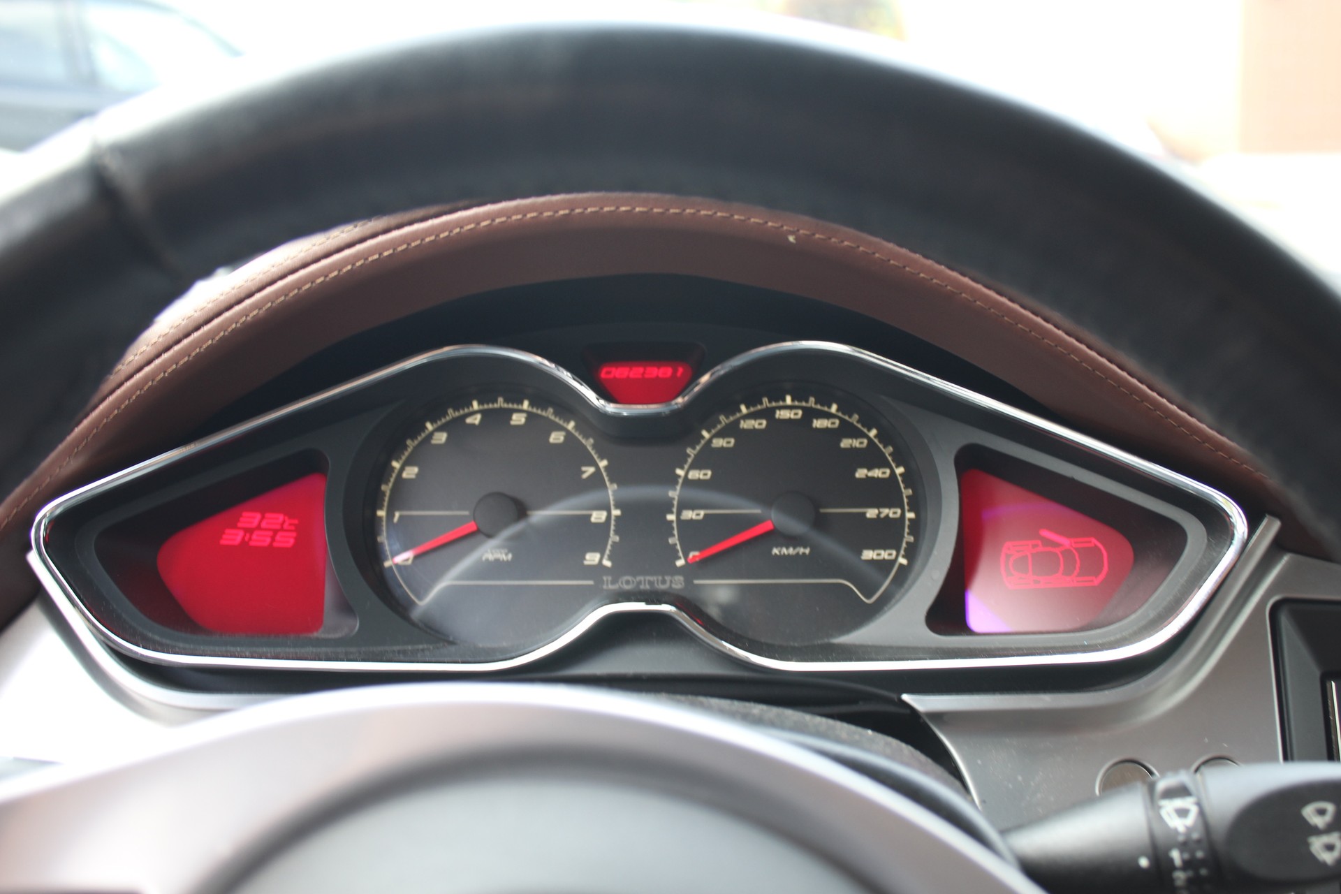LOTUS Evora 3.5 V6 Launch Edition-image-4