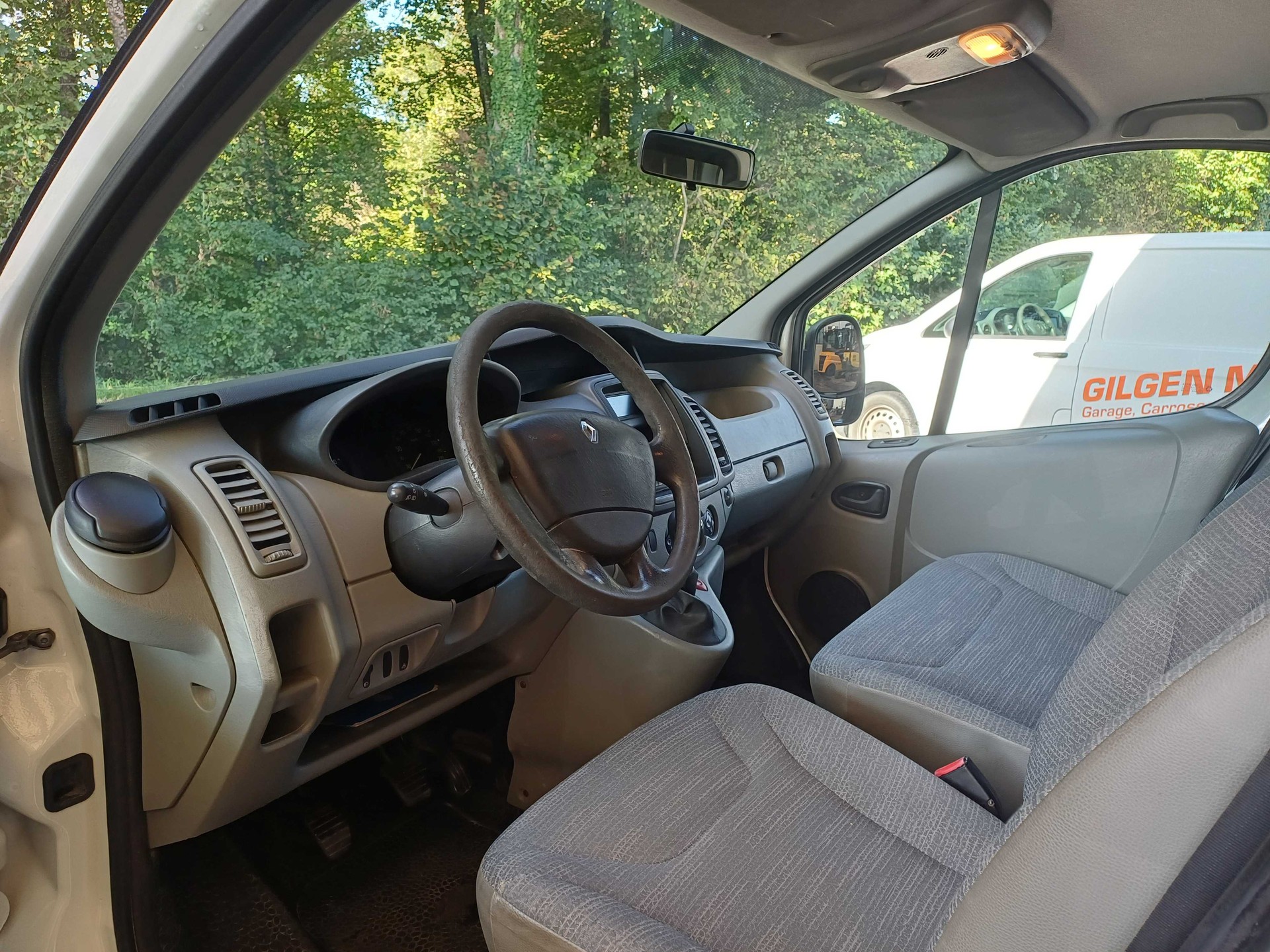 RENAULT Trafic 2.0 dCi 115 2.9t L2H1-image-4