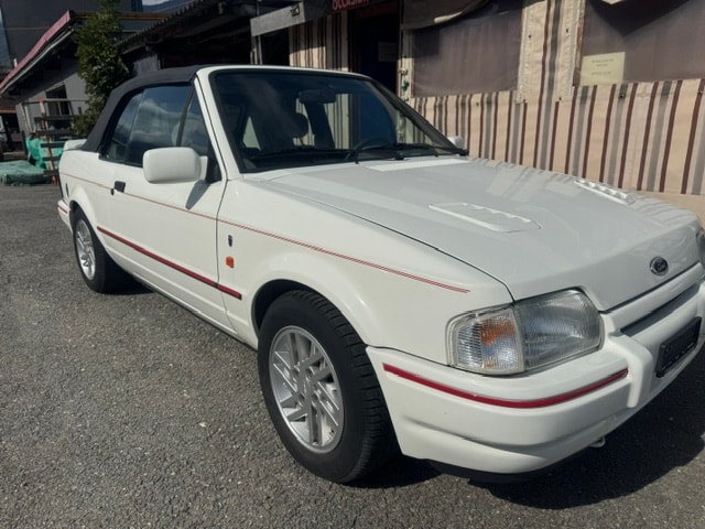 FORD Escort 1600i Ghia-image-0