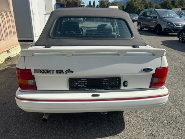 FORD Escort 1600i Ghia-image-3