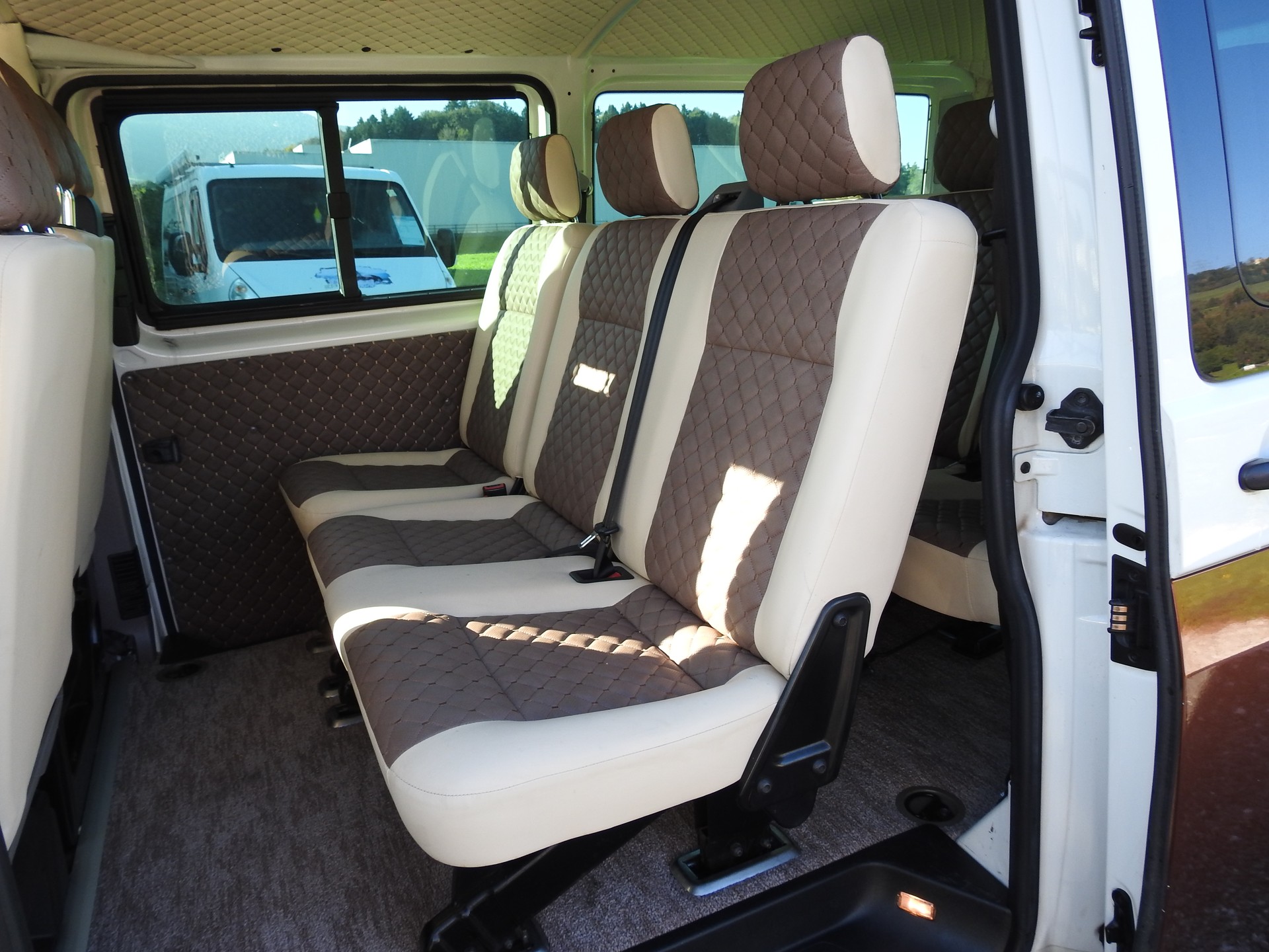 VW T5 Multivan Lang 2.5TDI 4M-image-16