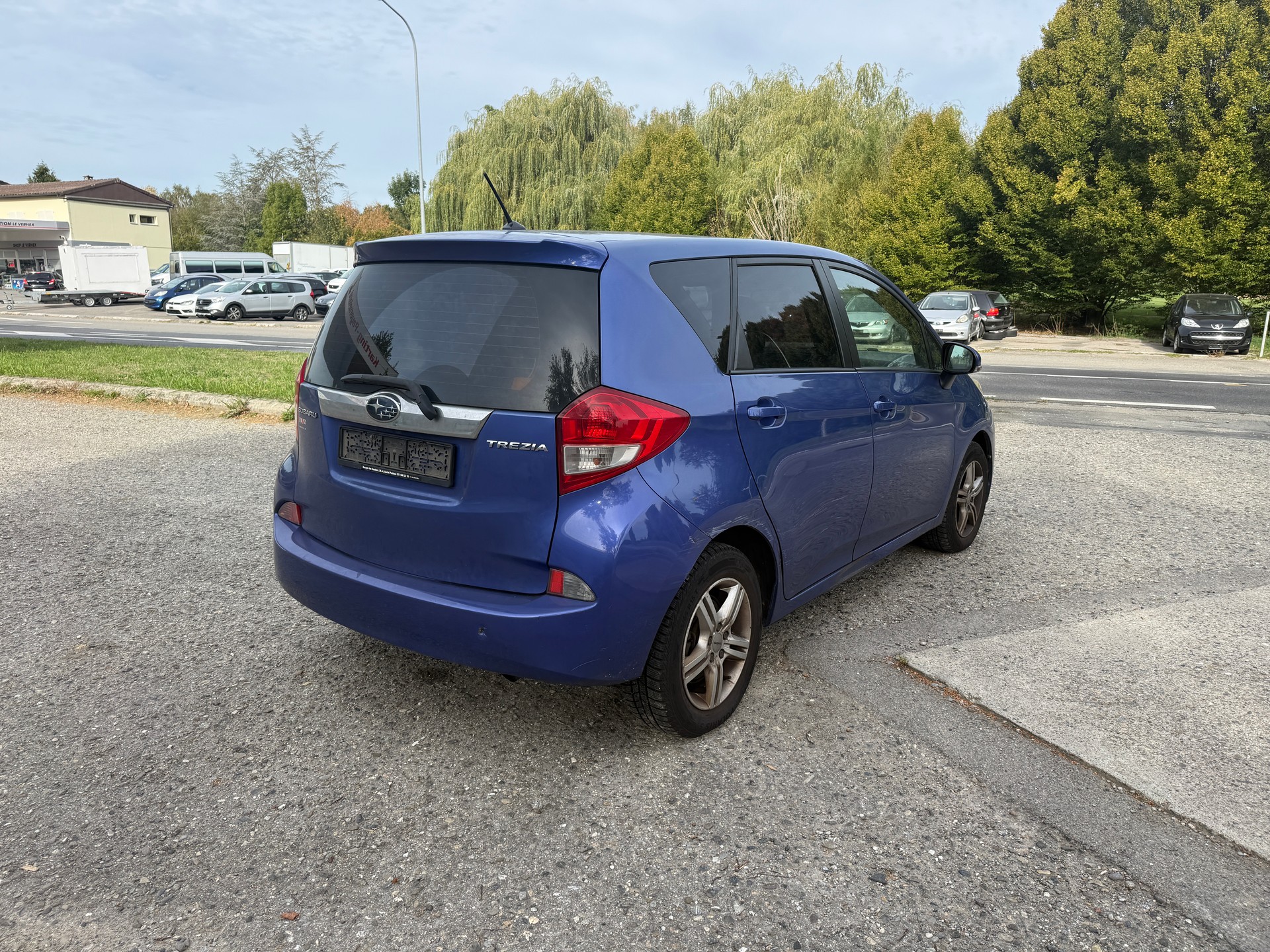 SUBARU Trezia 1.4D Swiss Luxury-image-4