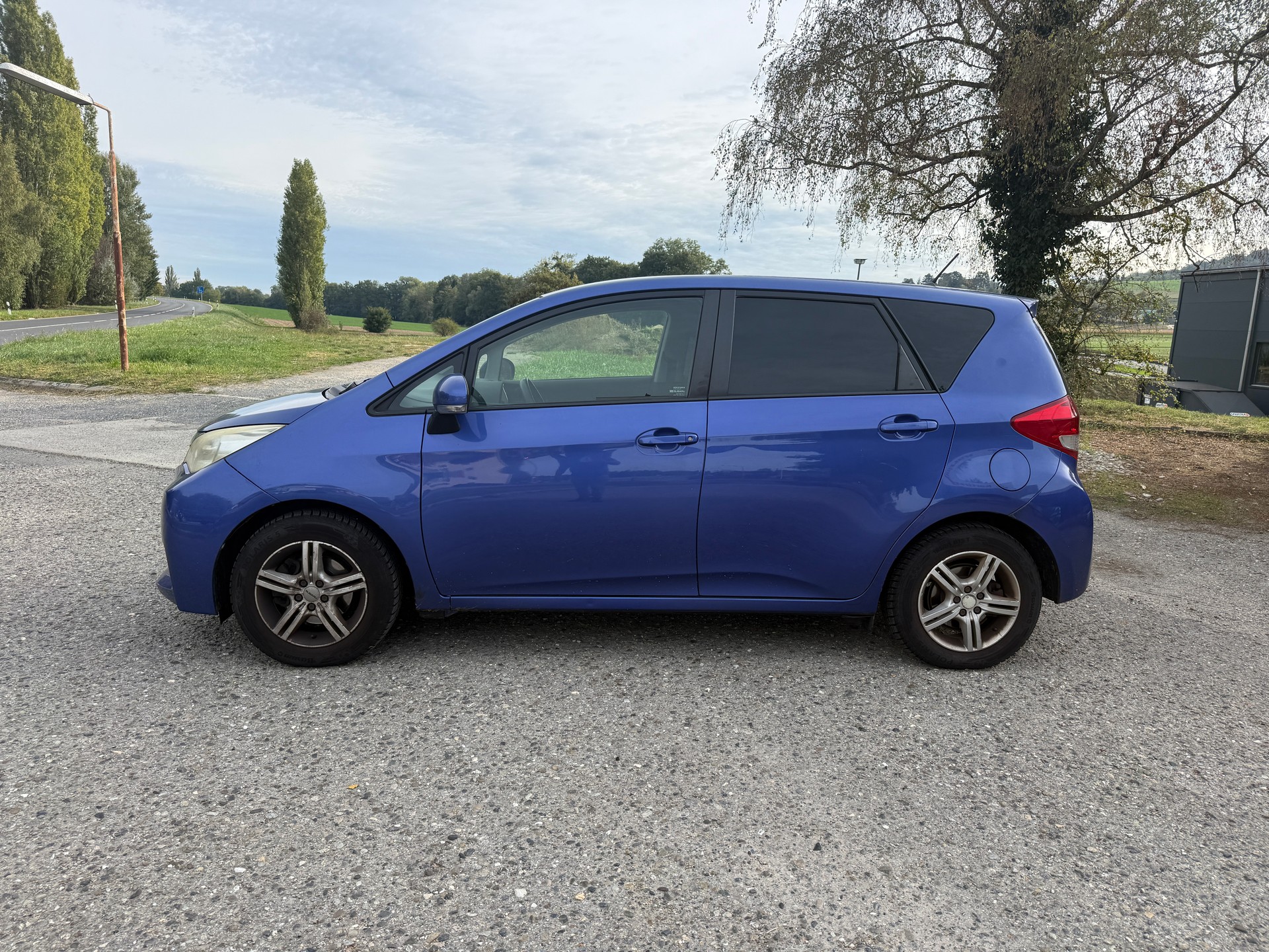 SUBARU Trezia 1.4D Swiss Luxury-image-7