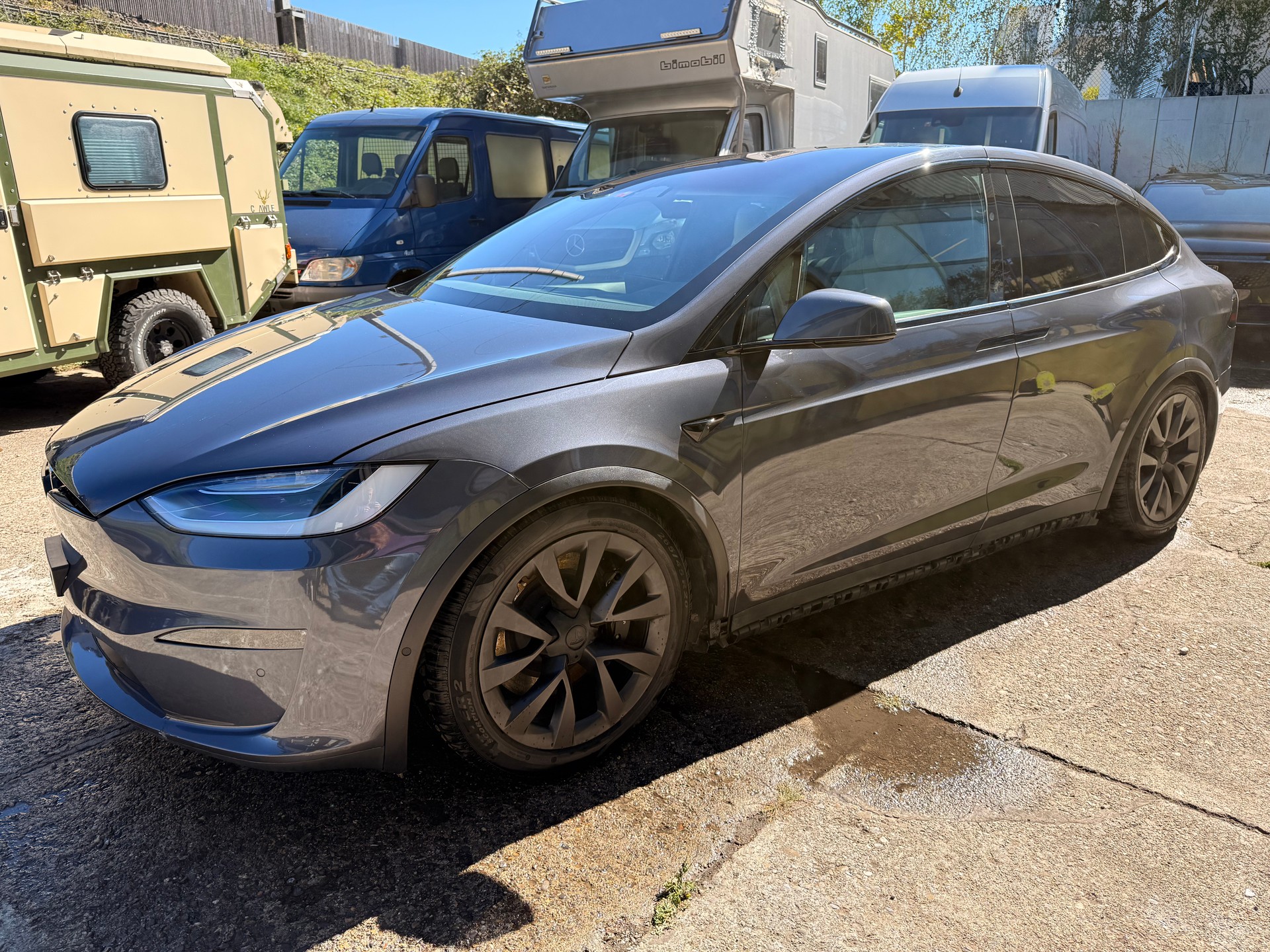 TESLA Model X 100kWh Plaid-image-2
