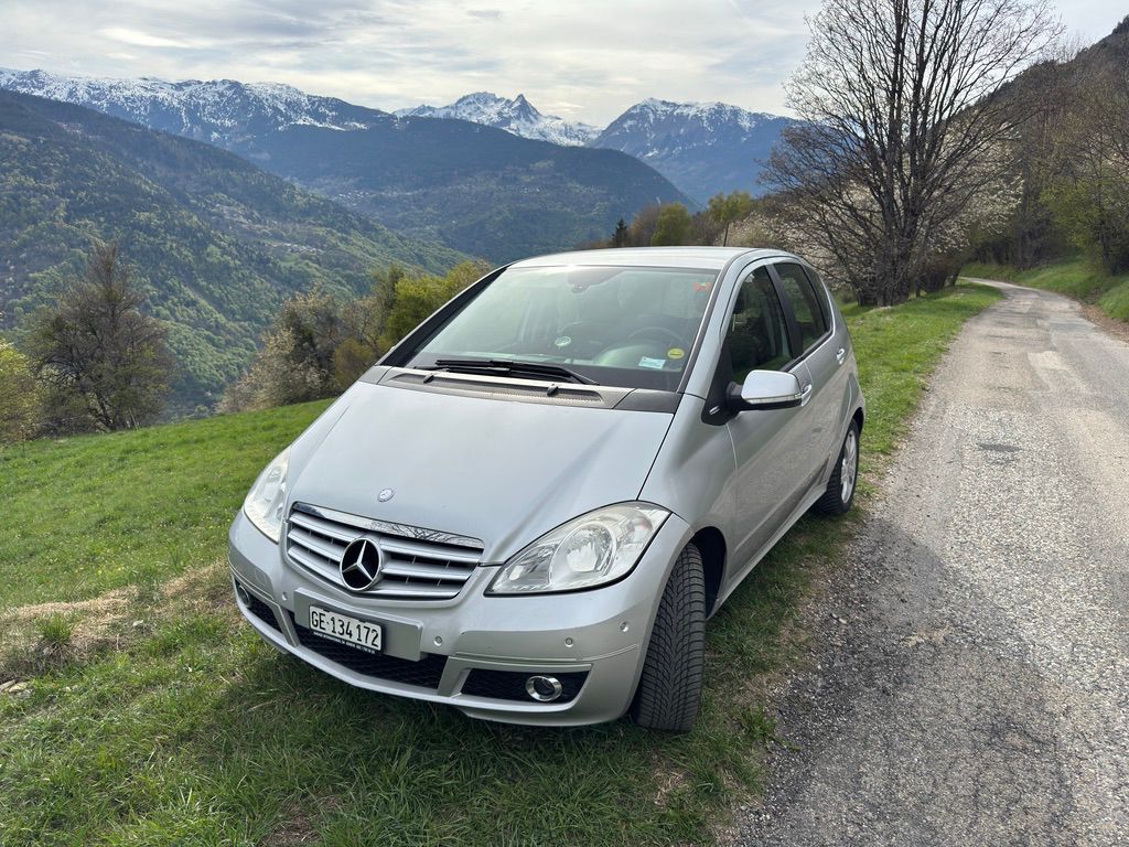 MERCEDES-BENZ A 180 Classic-image-3