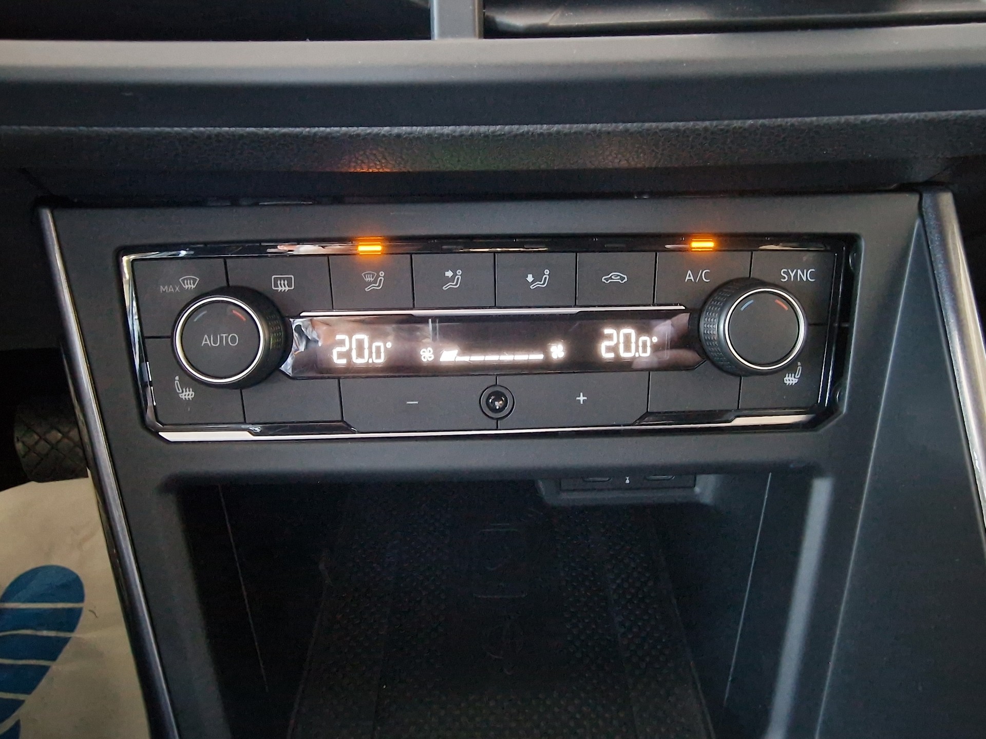 VW Polo 1.0 TSI BMT Comfortline DSG 8xRad 12Mt Gara-image-14