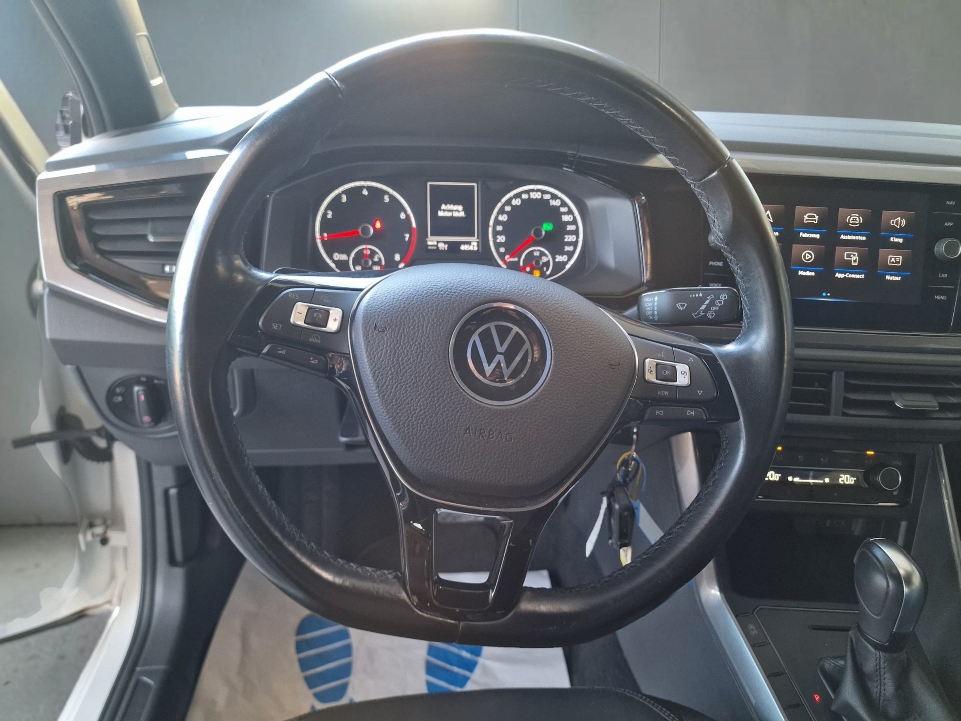 VW Polo 1.0 TSI BMT Comfortline DSG 8xRad 12Mt Gara-image-9