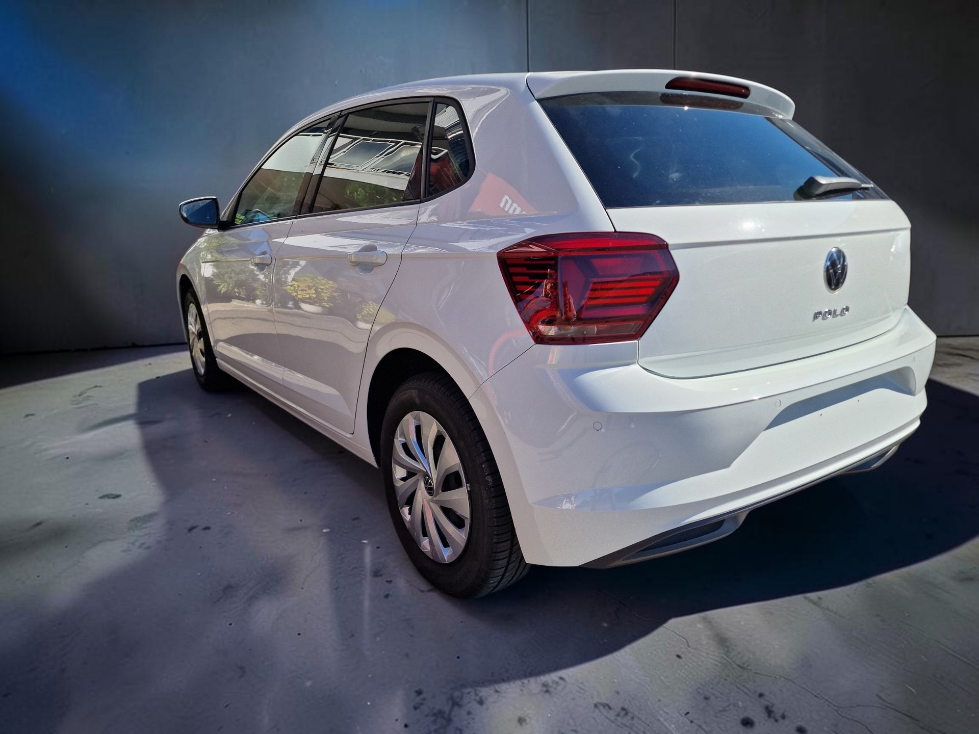 VW Polo 1.0 TSI BMT Comfortline DSG 8xRad 12Mt Gara-image-2