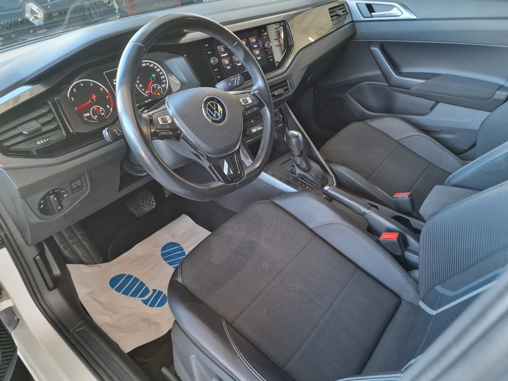 VW Polo 1.0 TSI BMT Comfortline DSG 8xRad 12Mt Gara-image-5