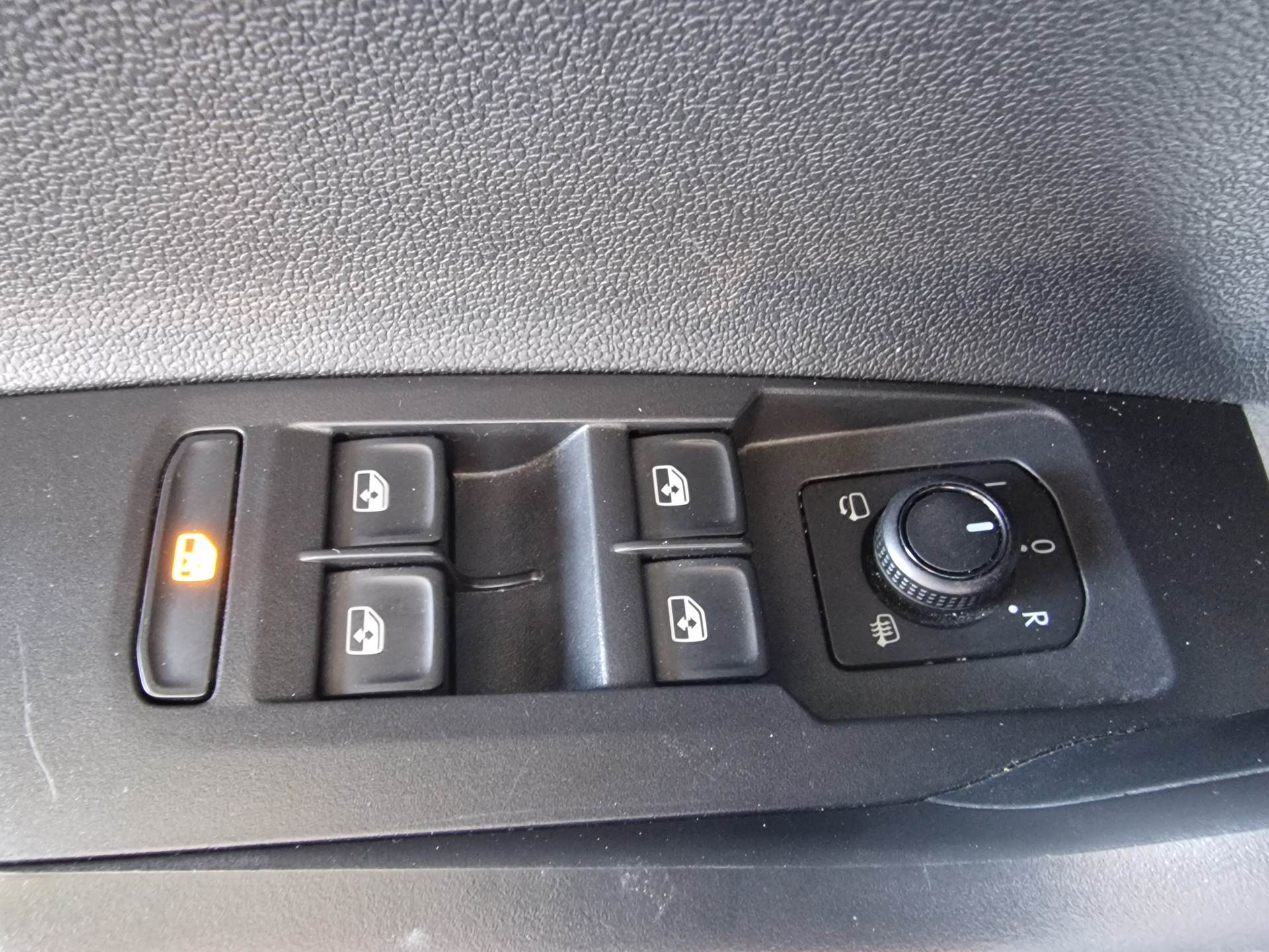 VW Polo 1.0 TSI BMT Comfortline DSG 8xRad 12Mt Gara-image-17