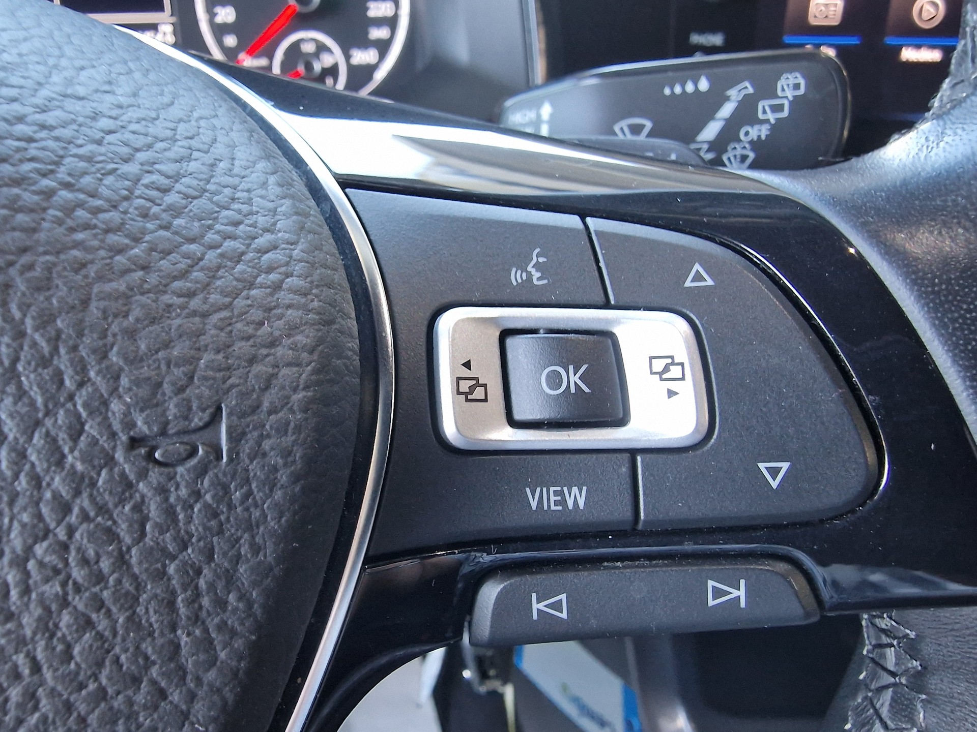 VW Polo 1.0 TSI BMT Comfortline DSG 8xRad 12Mt Gara-image-10