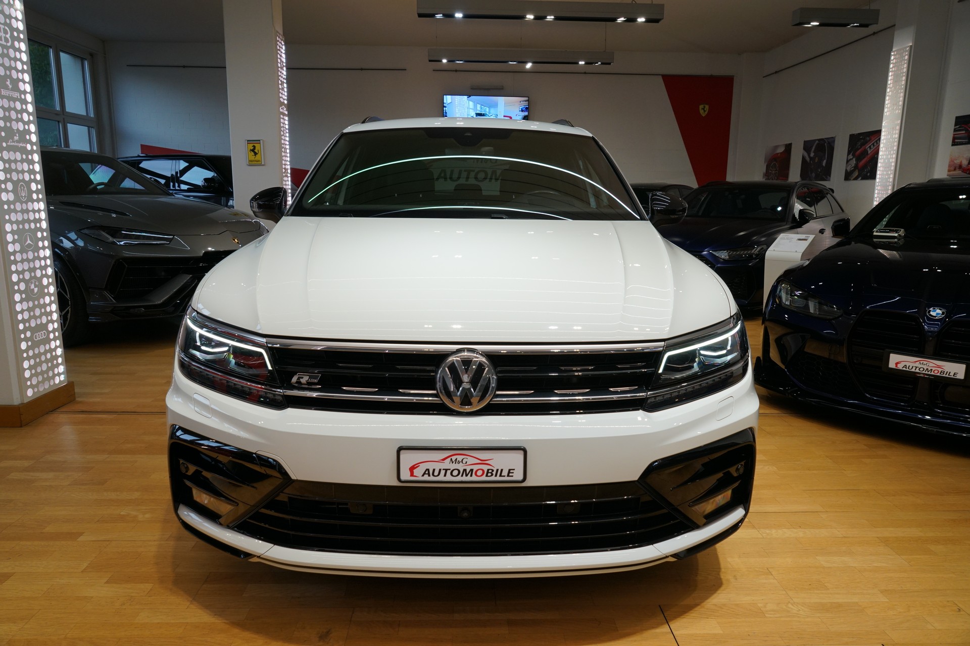 VW Tiguan 2.0 TDI SCR R-Line 4Motion DSG-image-1